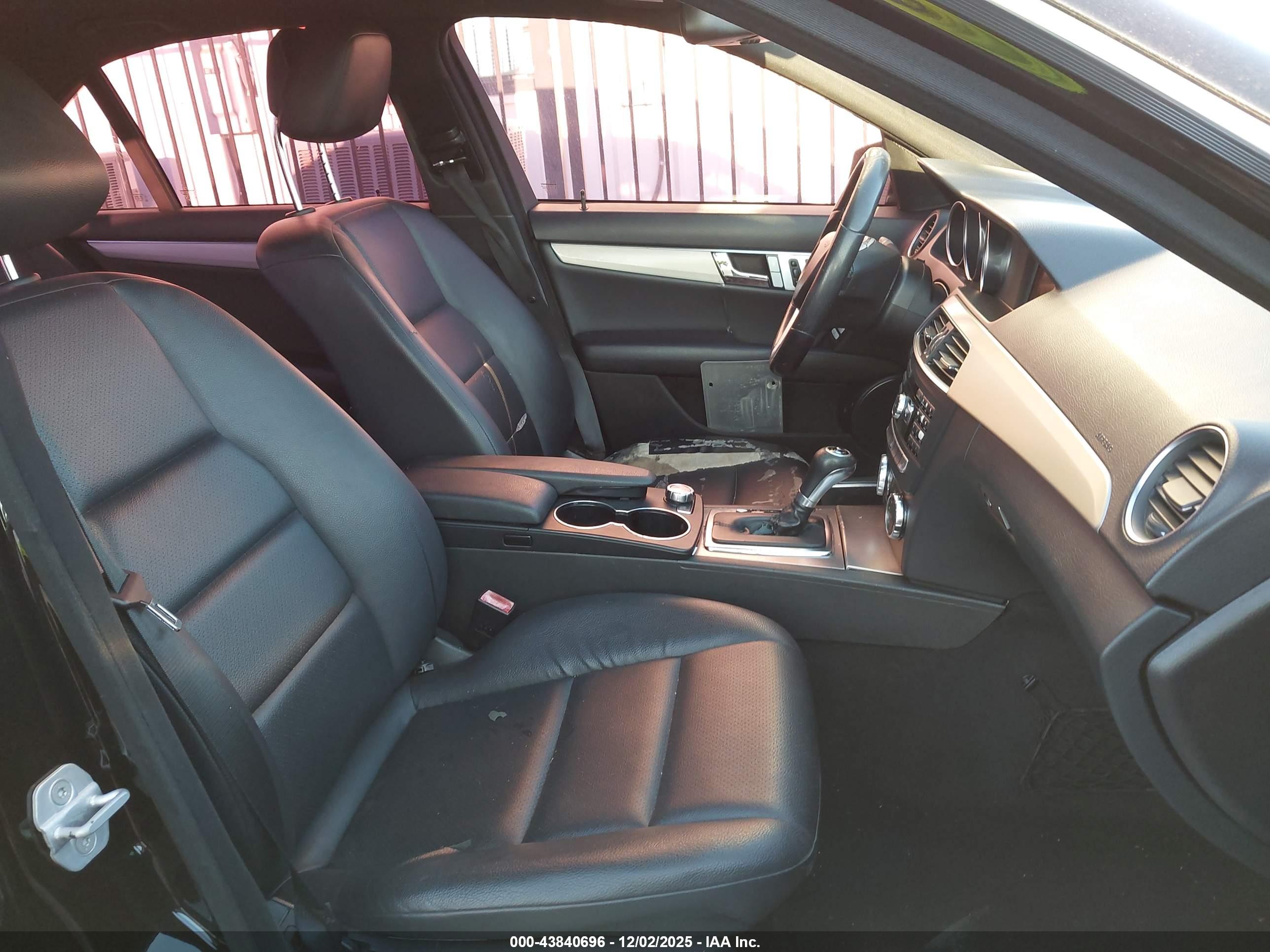 MERCEDES-BENZ C image 5