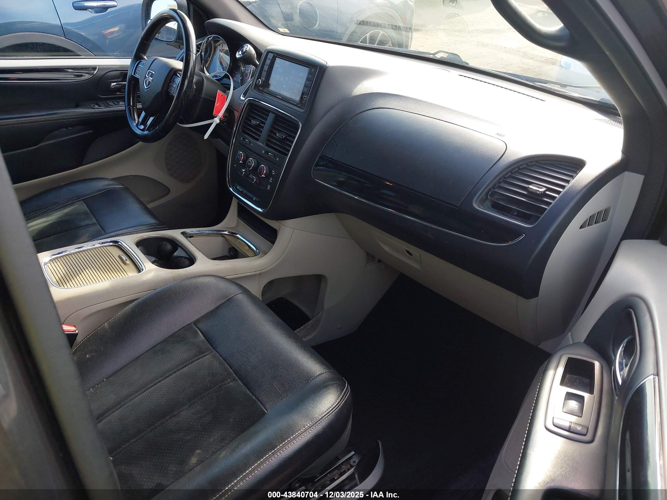 DODGE GRAND image 5