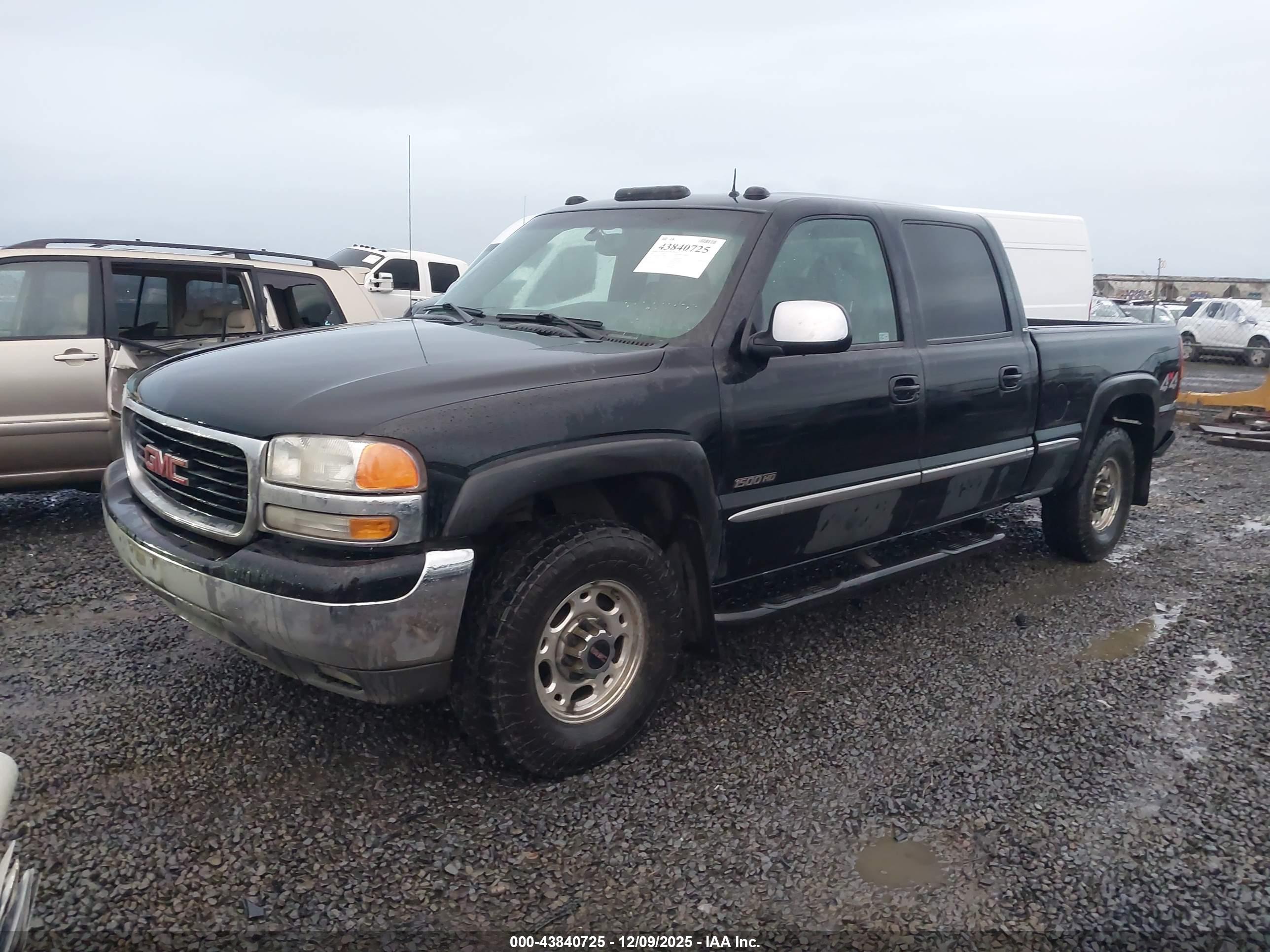 GMC SIERRA image 2