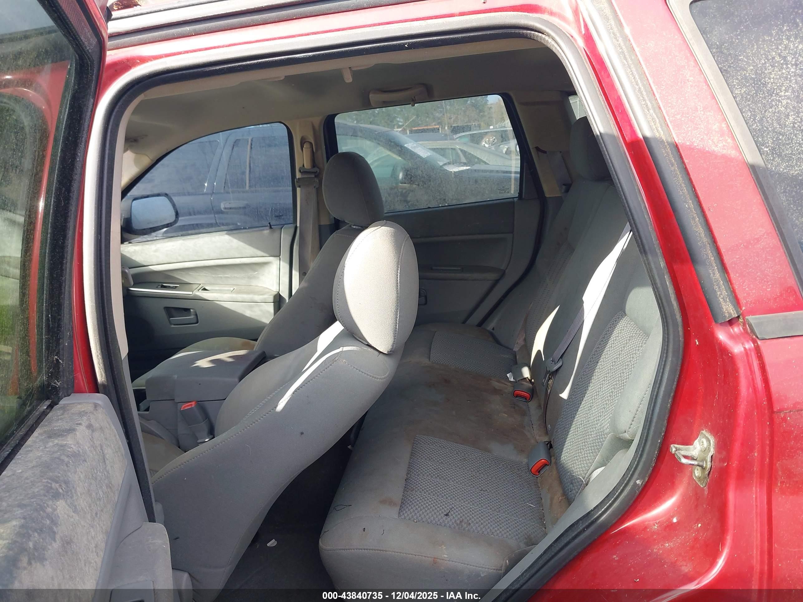 JEEP GRAND image 8