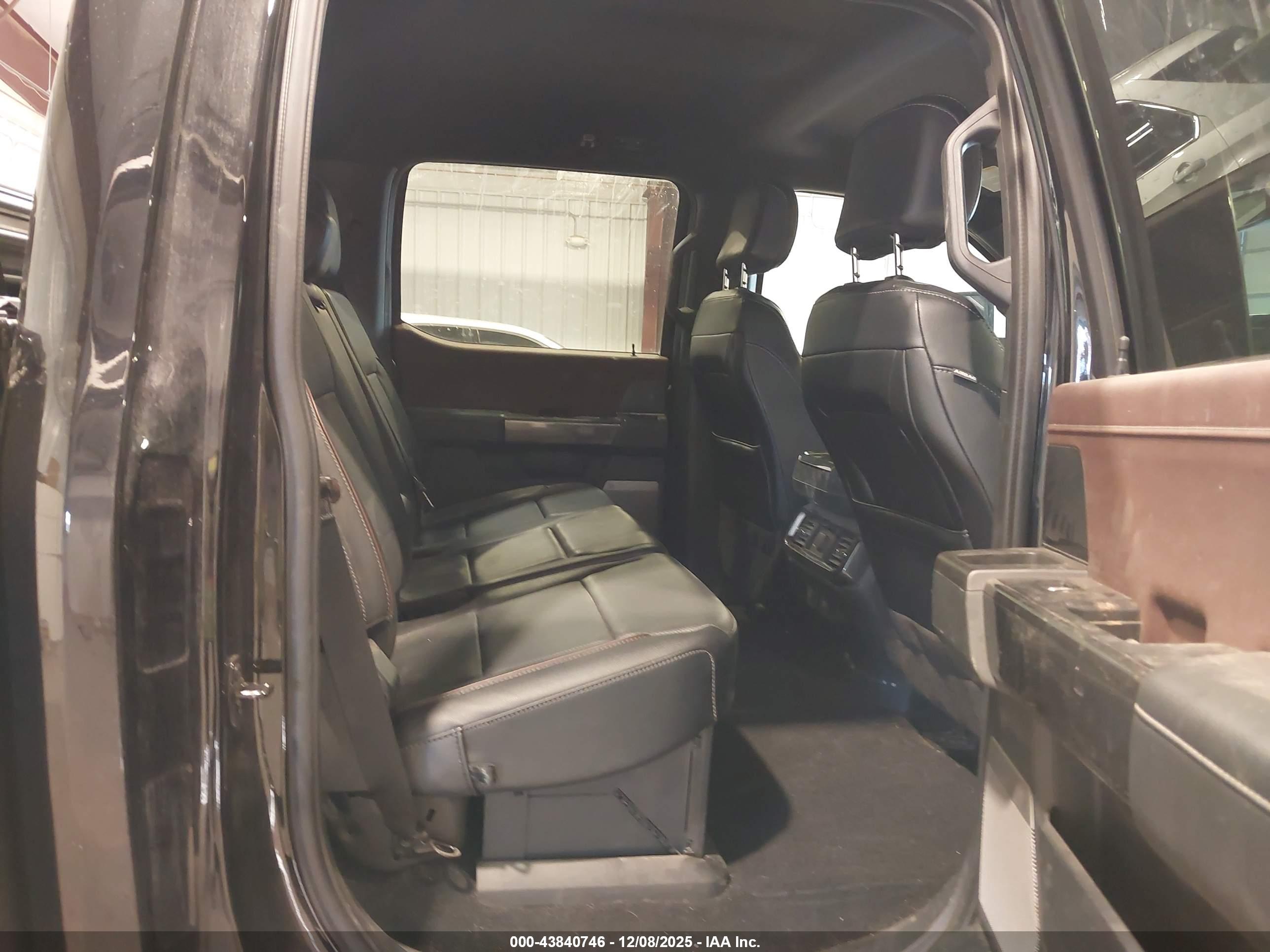 FORD F-150 image 8
