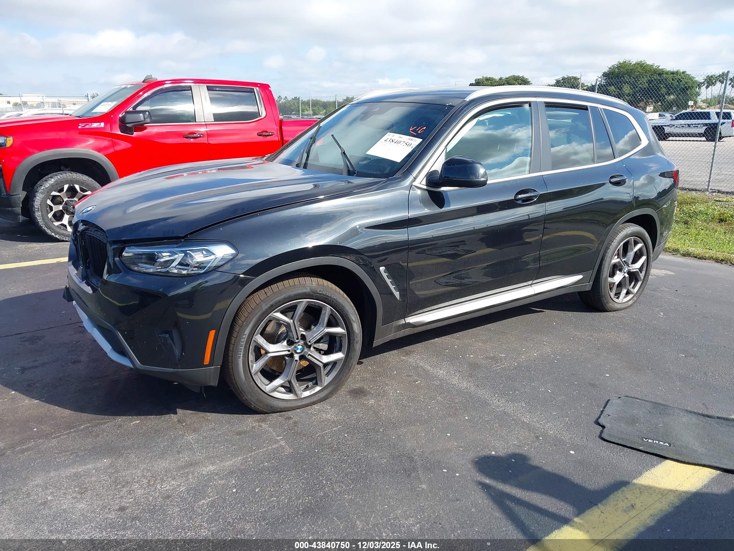 BMW X3 image 2