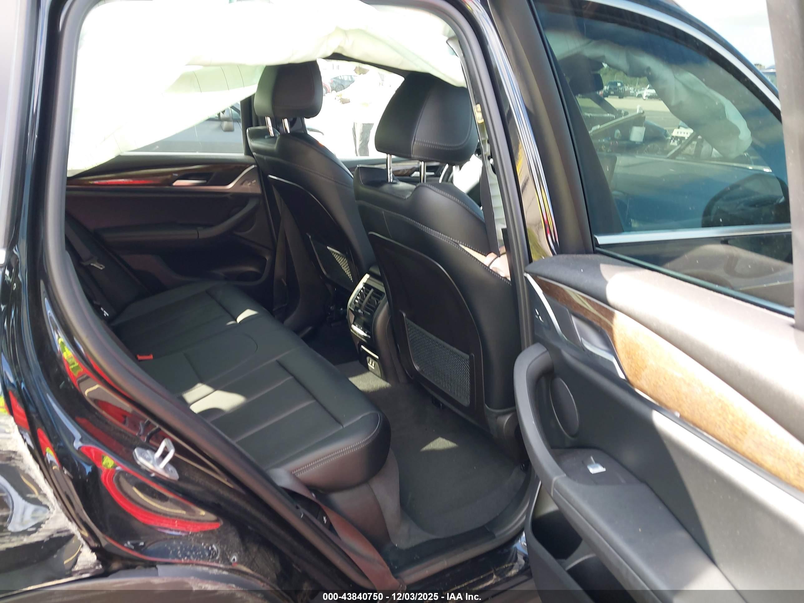 BMW X3 image 8