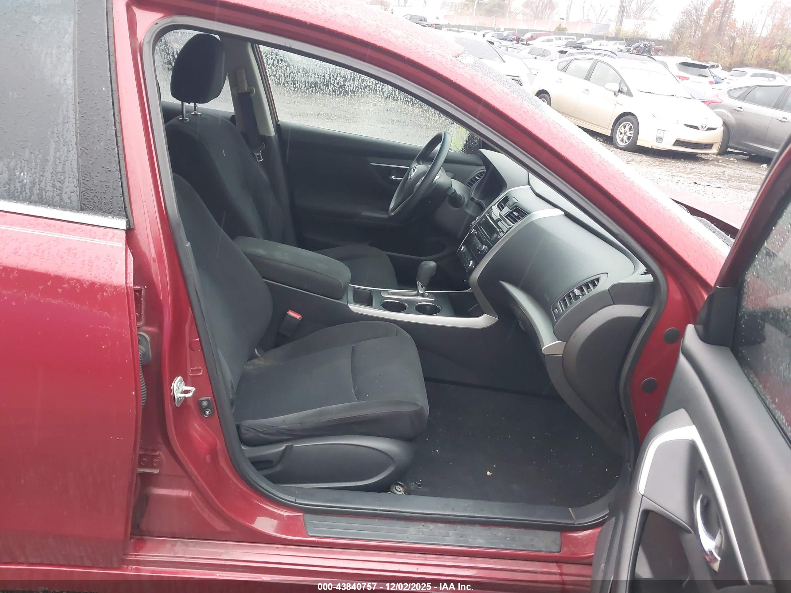 NISSAN ALTIMA image 5