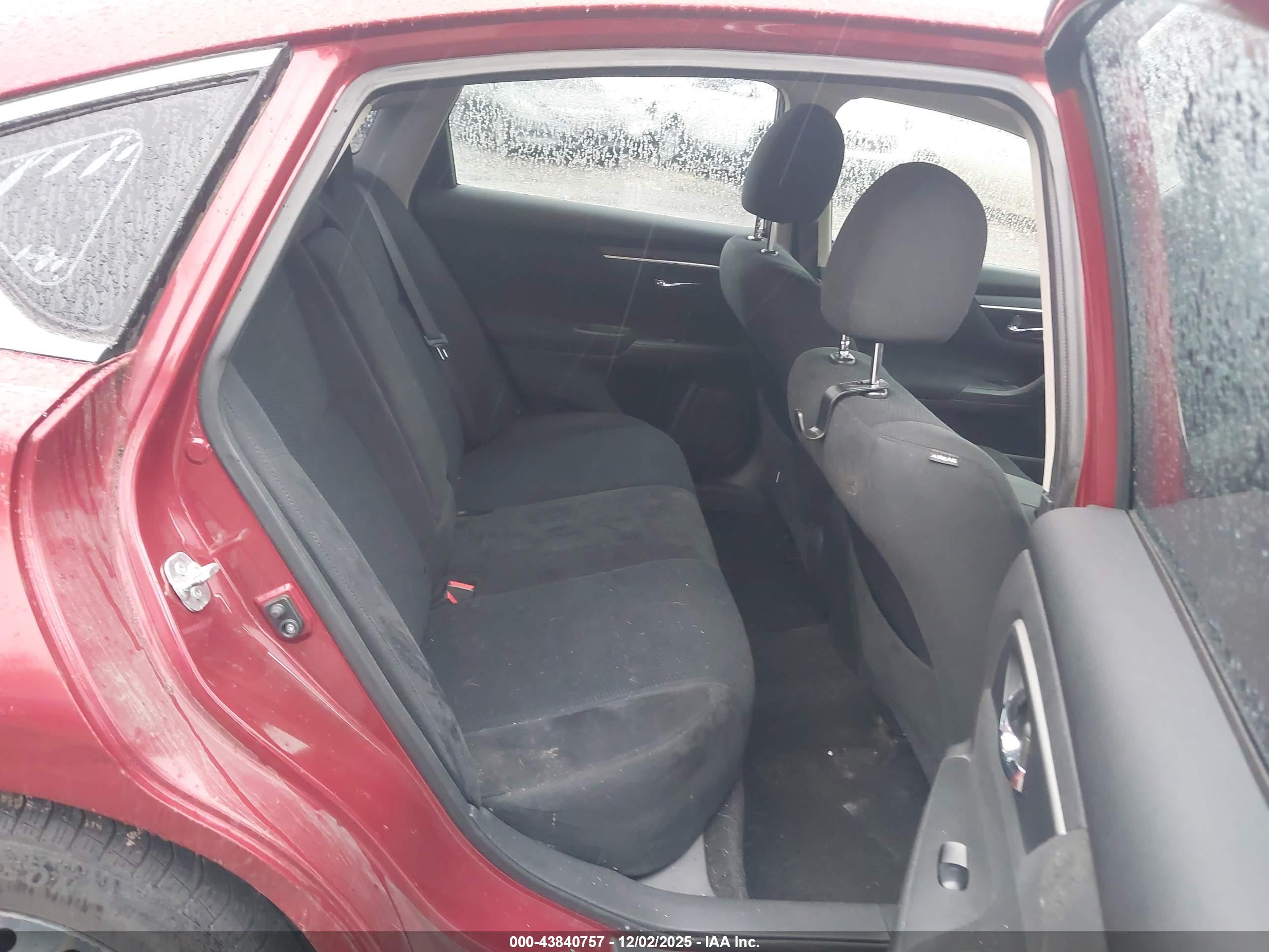 NISSAN ALTIMA image 8