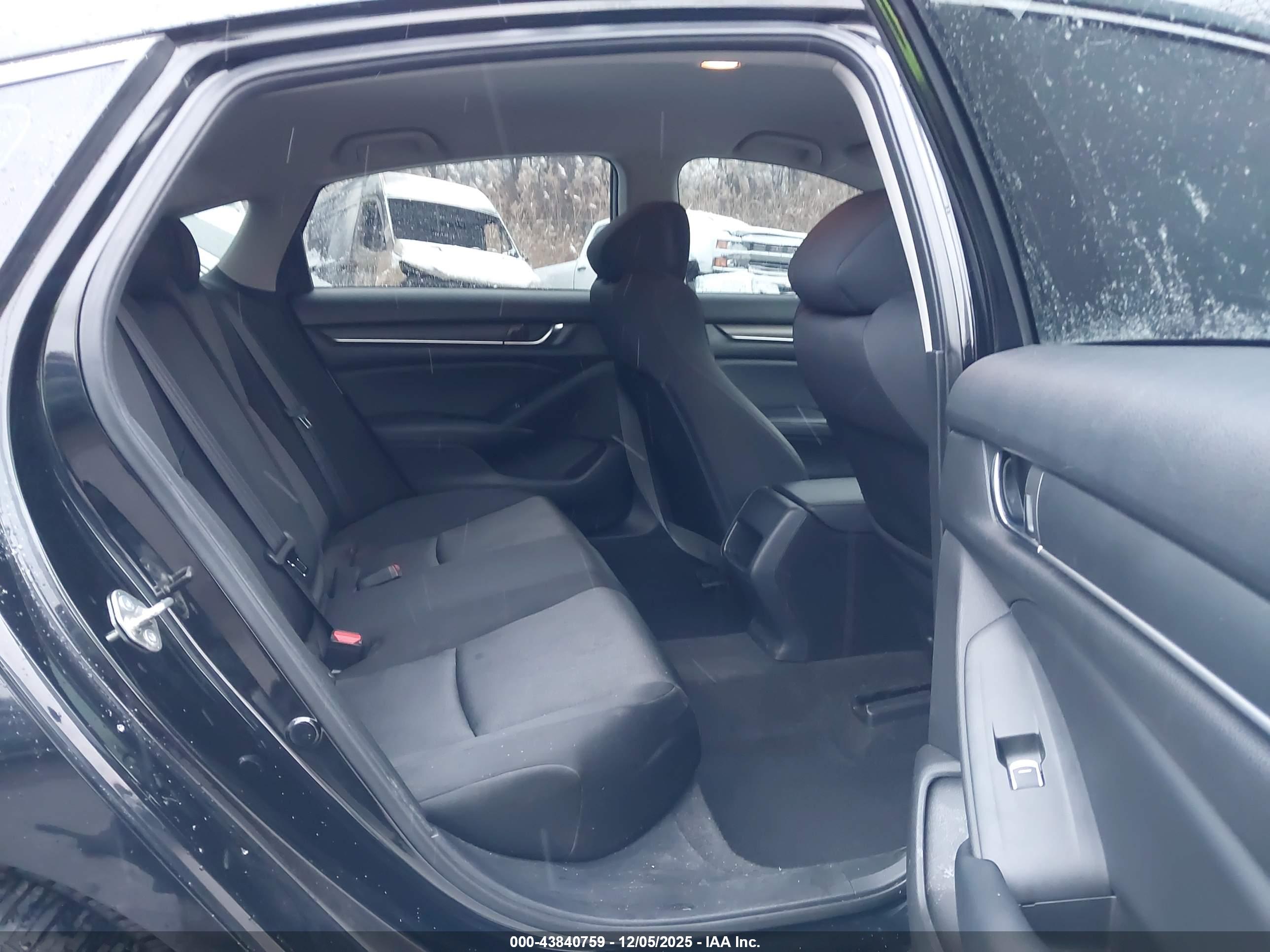 HONDA ACCORD image 8