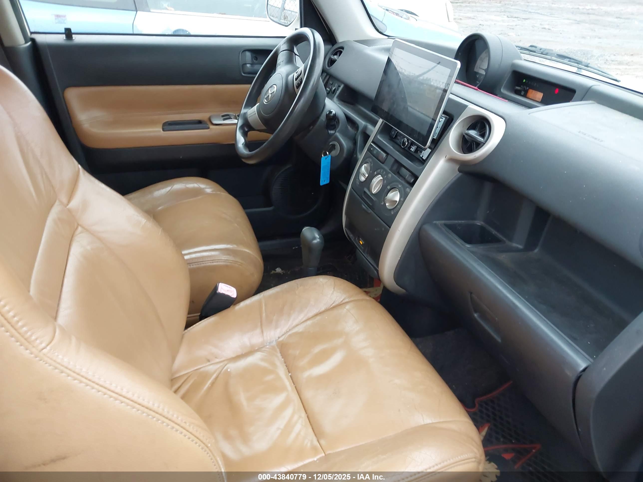 SCION XB image 5