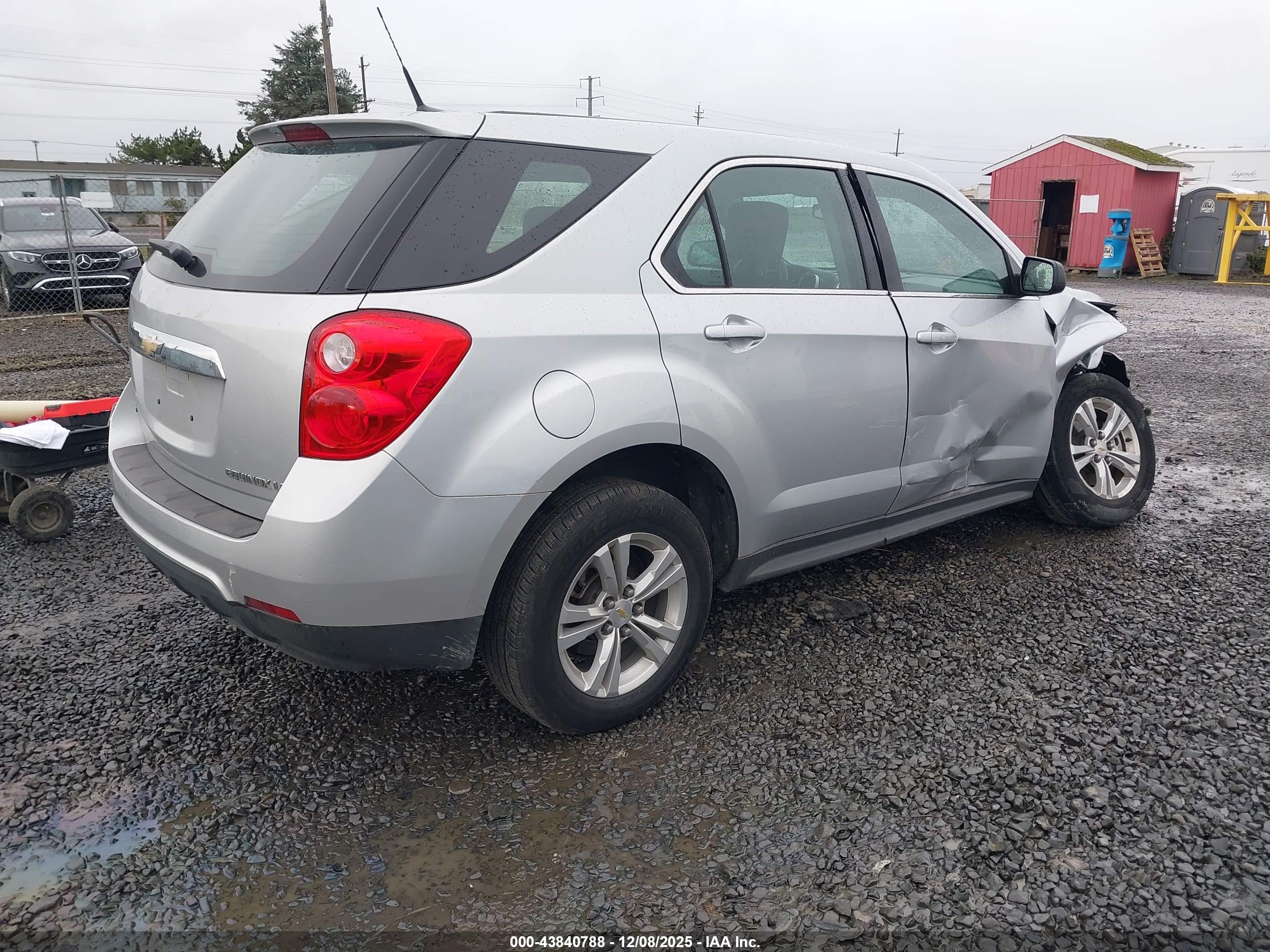 CHEVROLET EQUINOX image 4