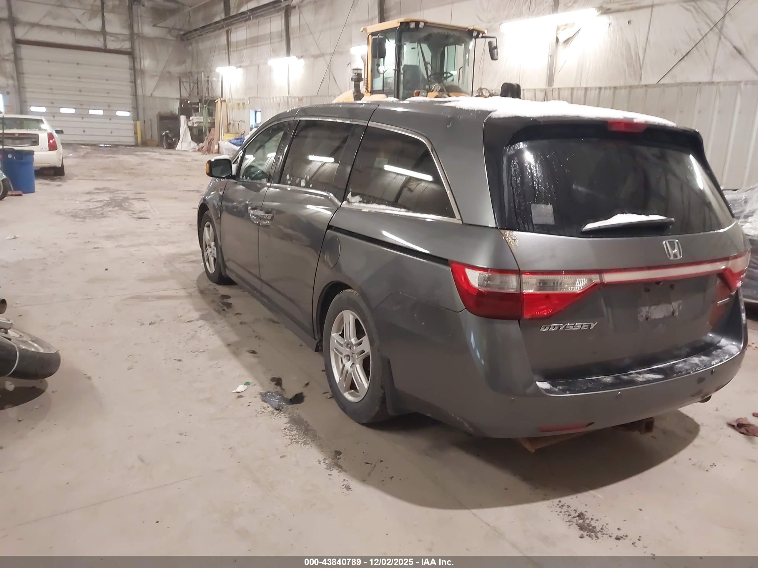 HONDA ODYSSEY image 3