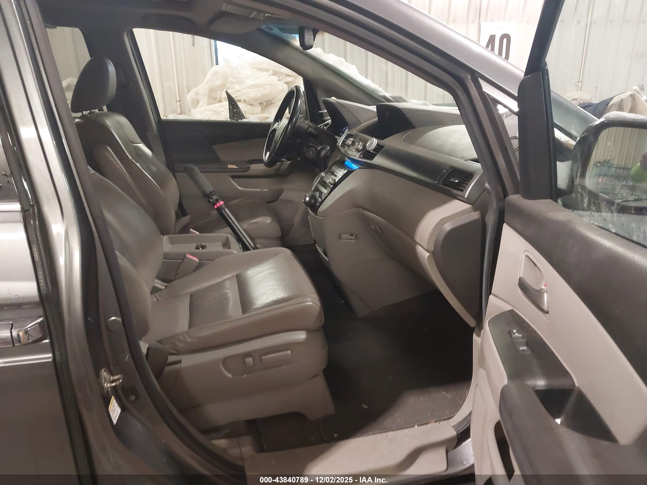 HONDA ODYSSEY image 5