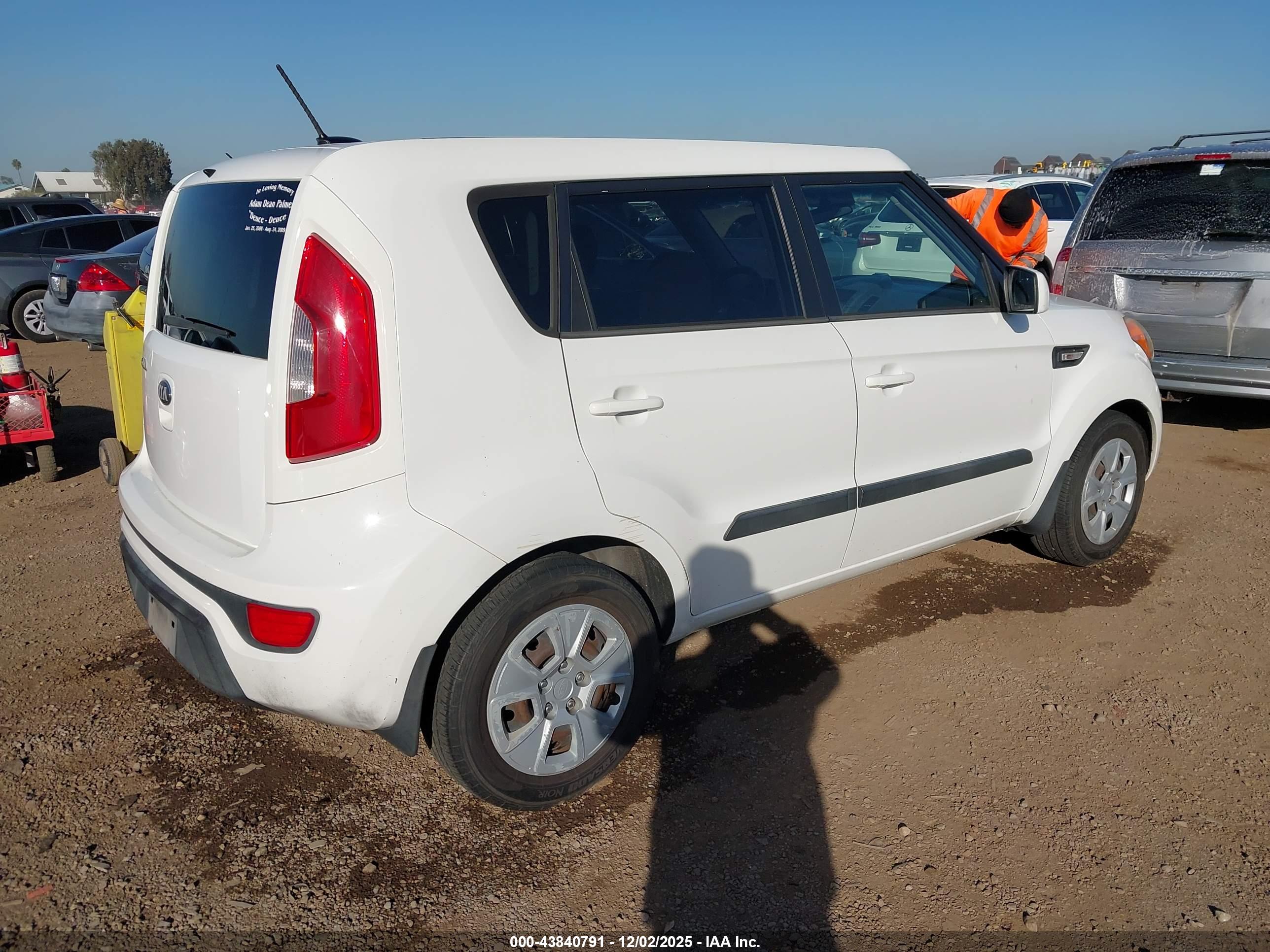 KIA SOUL image 4