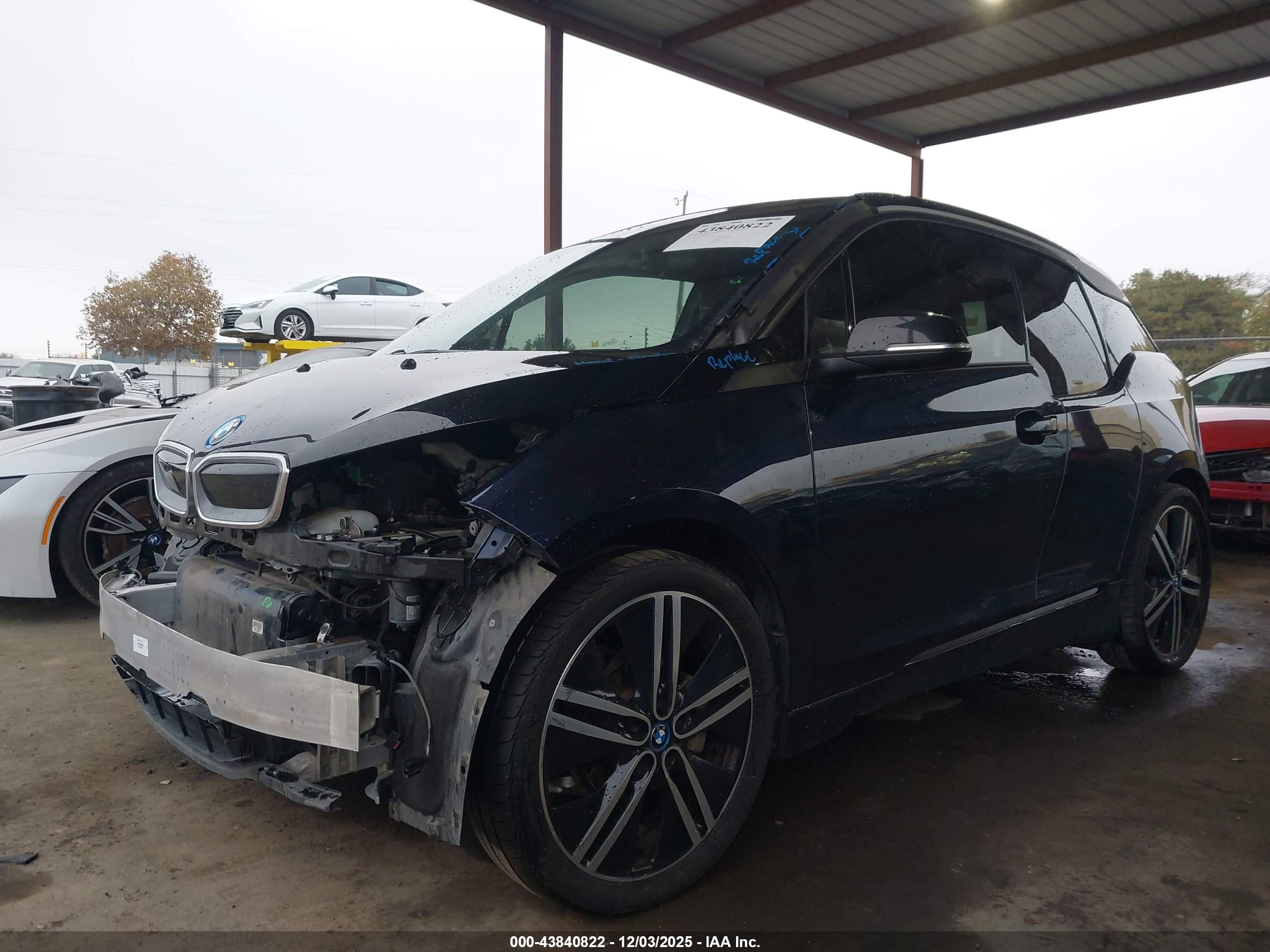 BMW I3 image 2