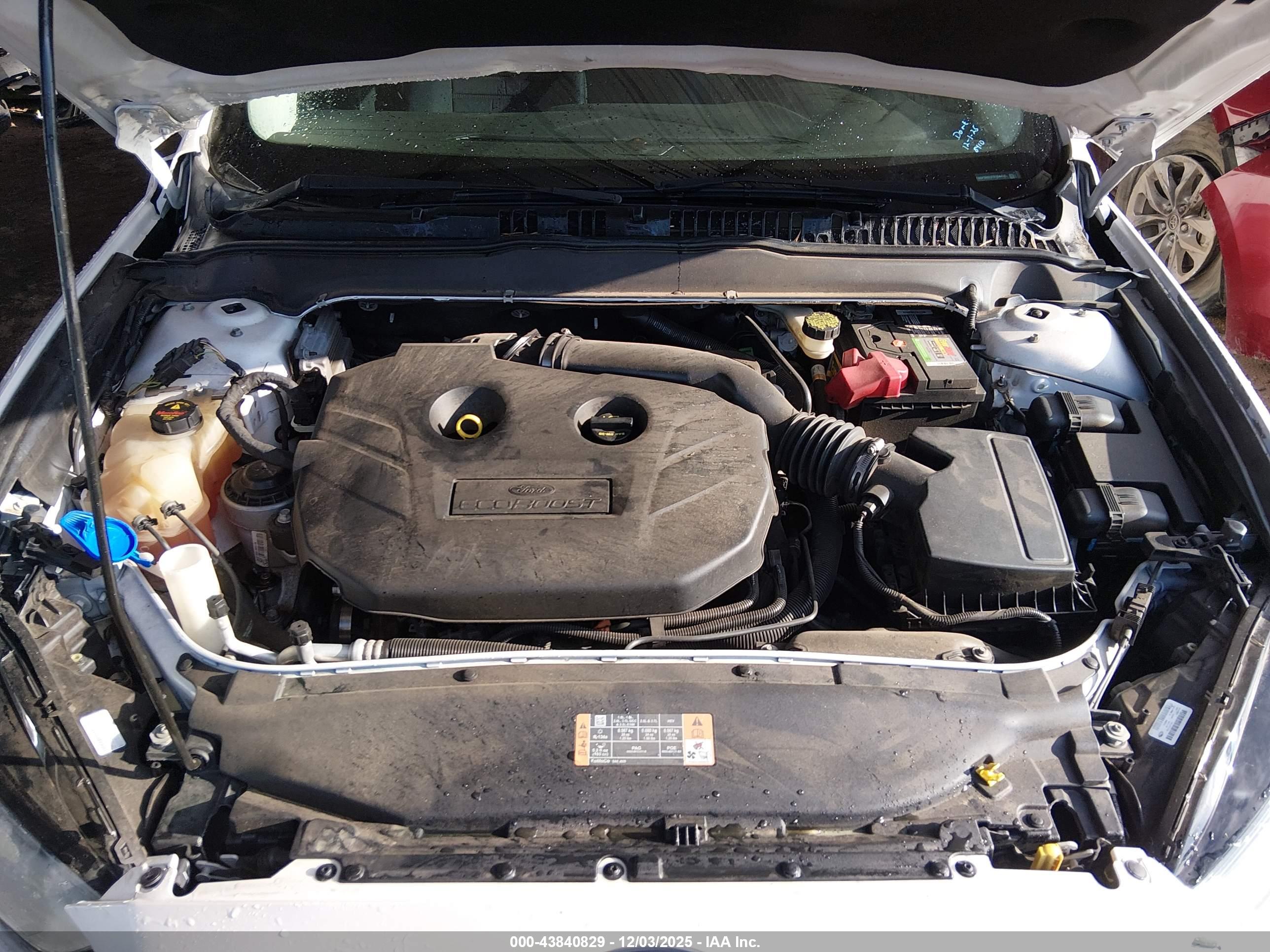 FORD FUSION image 10