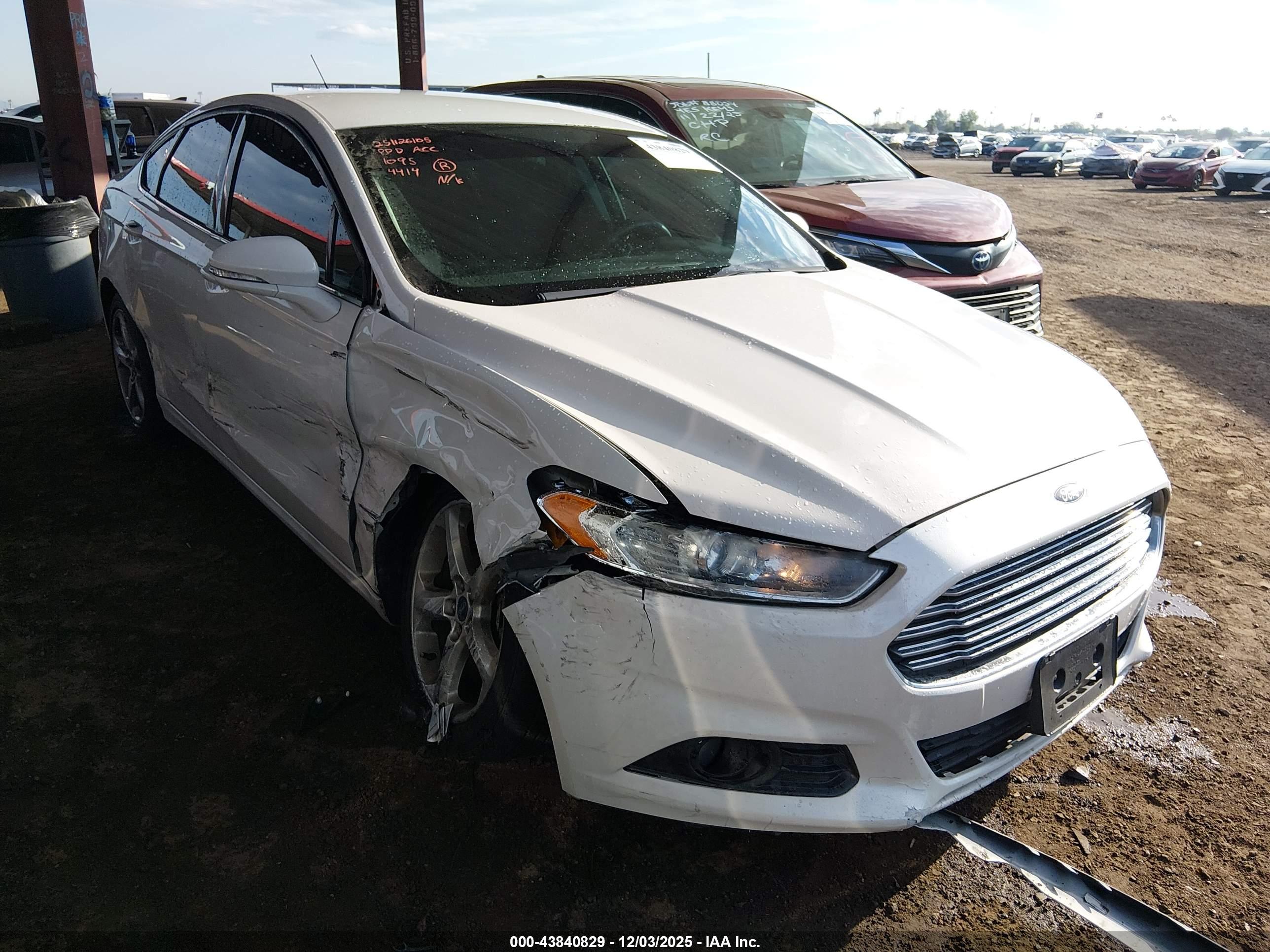 FORD FUSION image 6