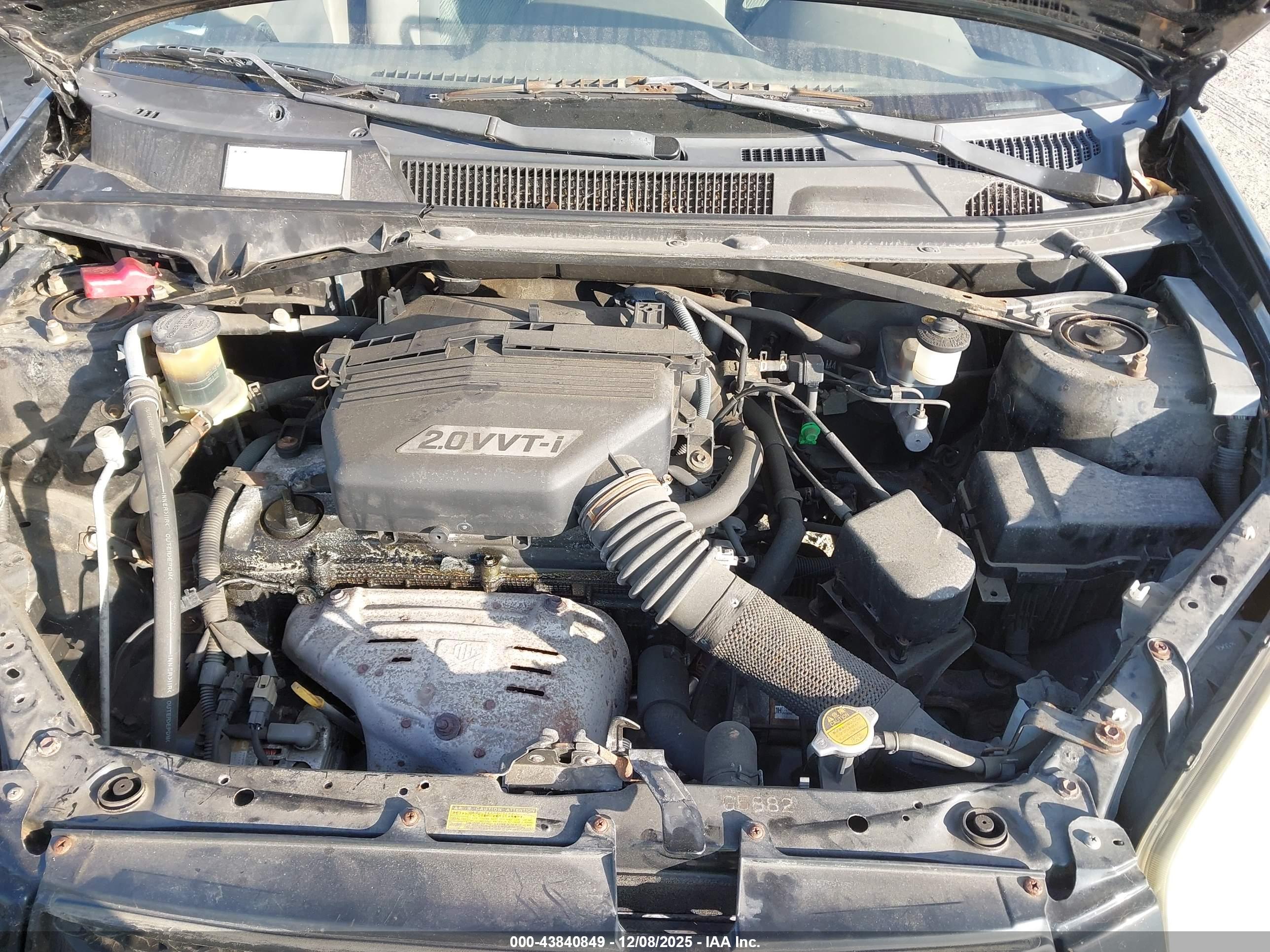 TOYOTA RAV4 image 10