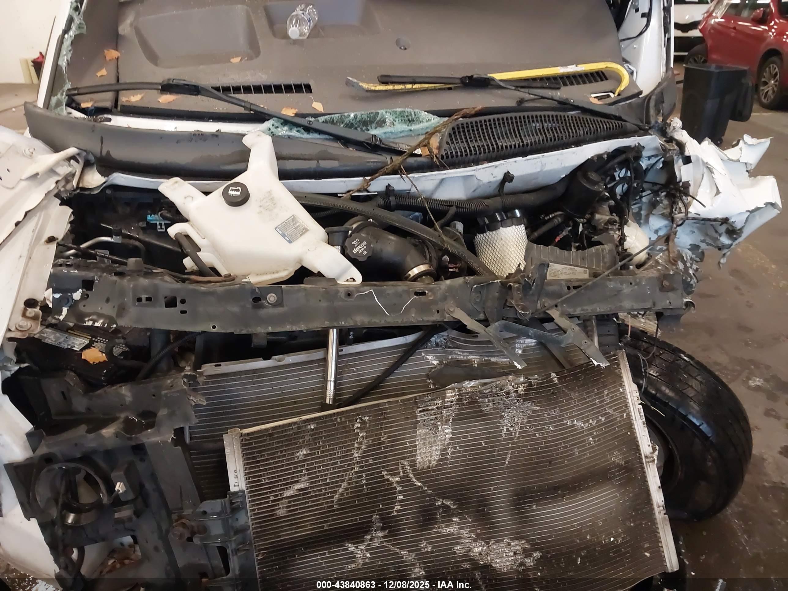 CHEVROLET EXPRESS image 10