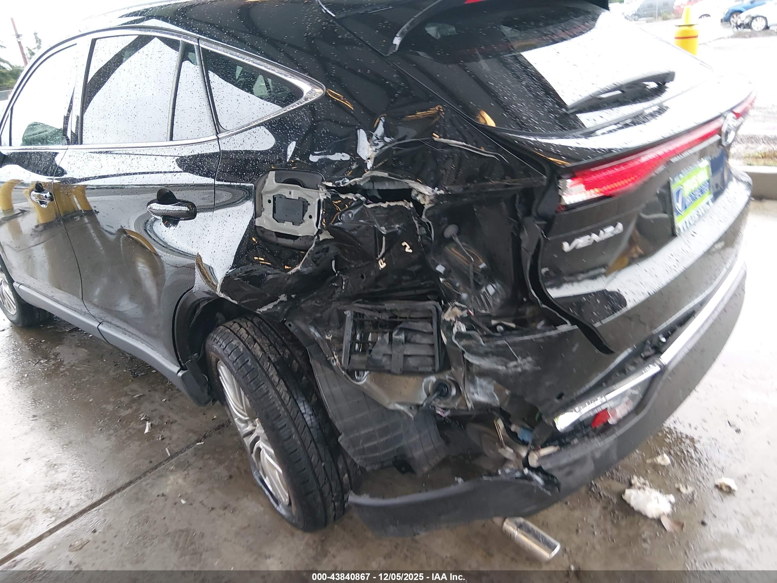 TOYOTA VENZA image 6