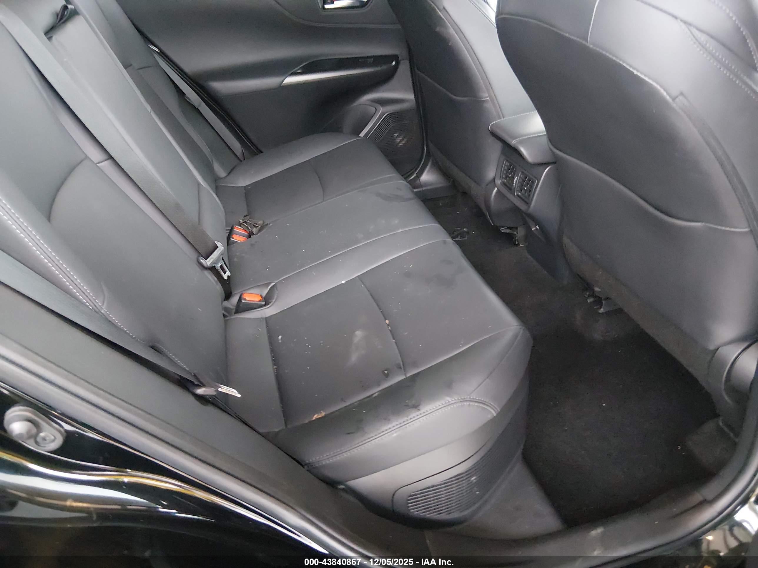 TOYOTA VENZA image 8