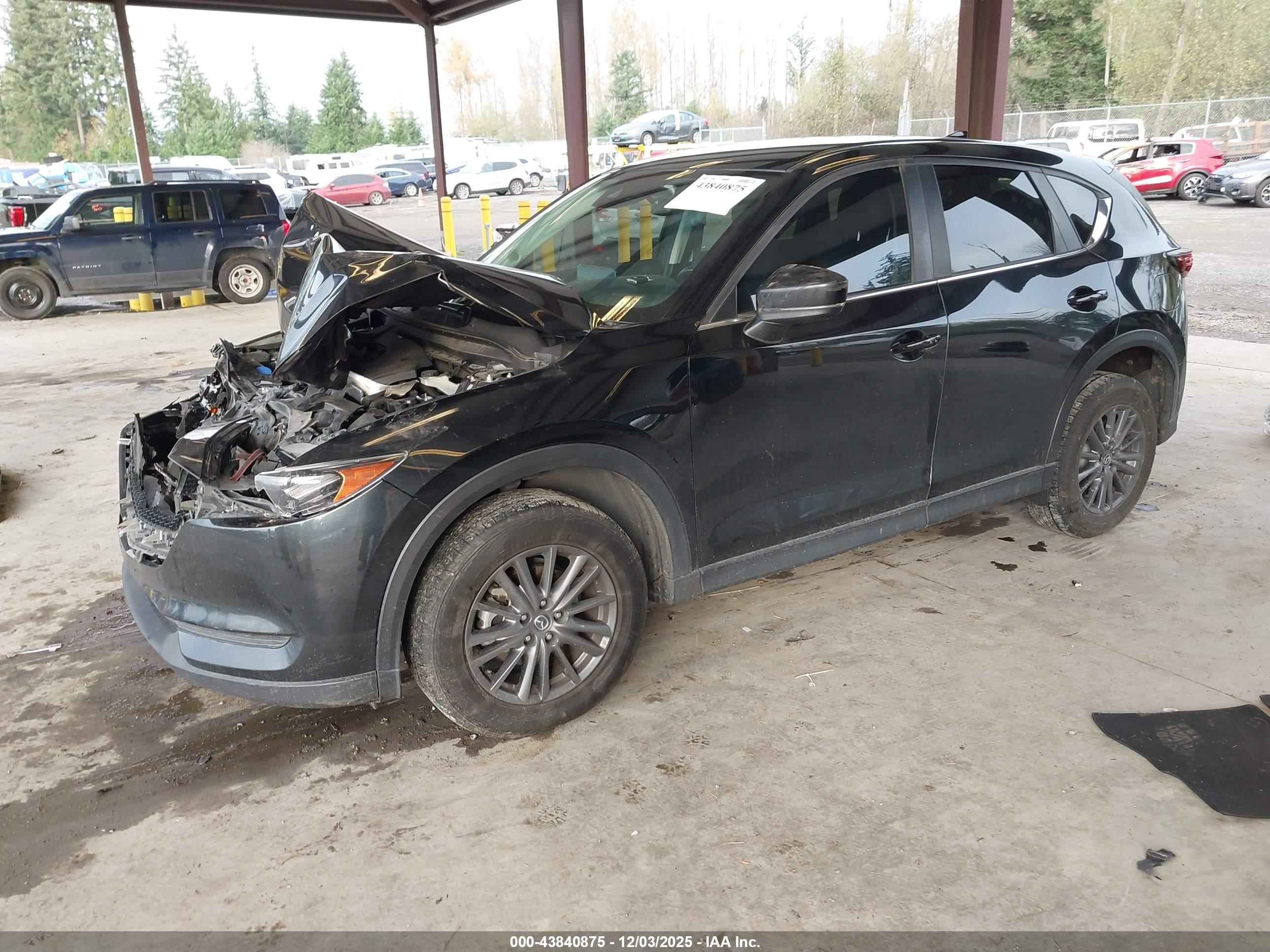 MAZDA CX-5 image 2