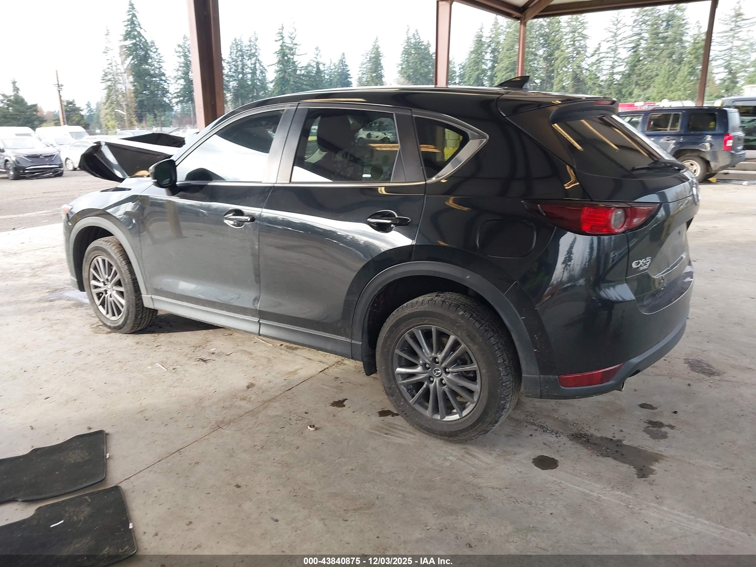 MAZDA CX-5 image 3