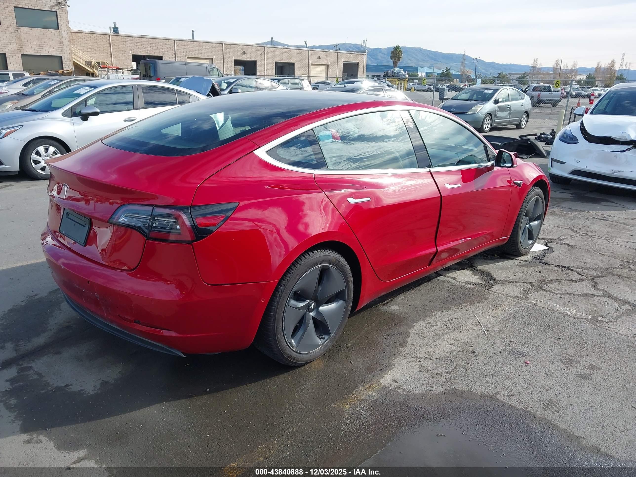 TESLA MODEL image 4