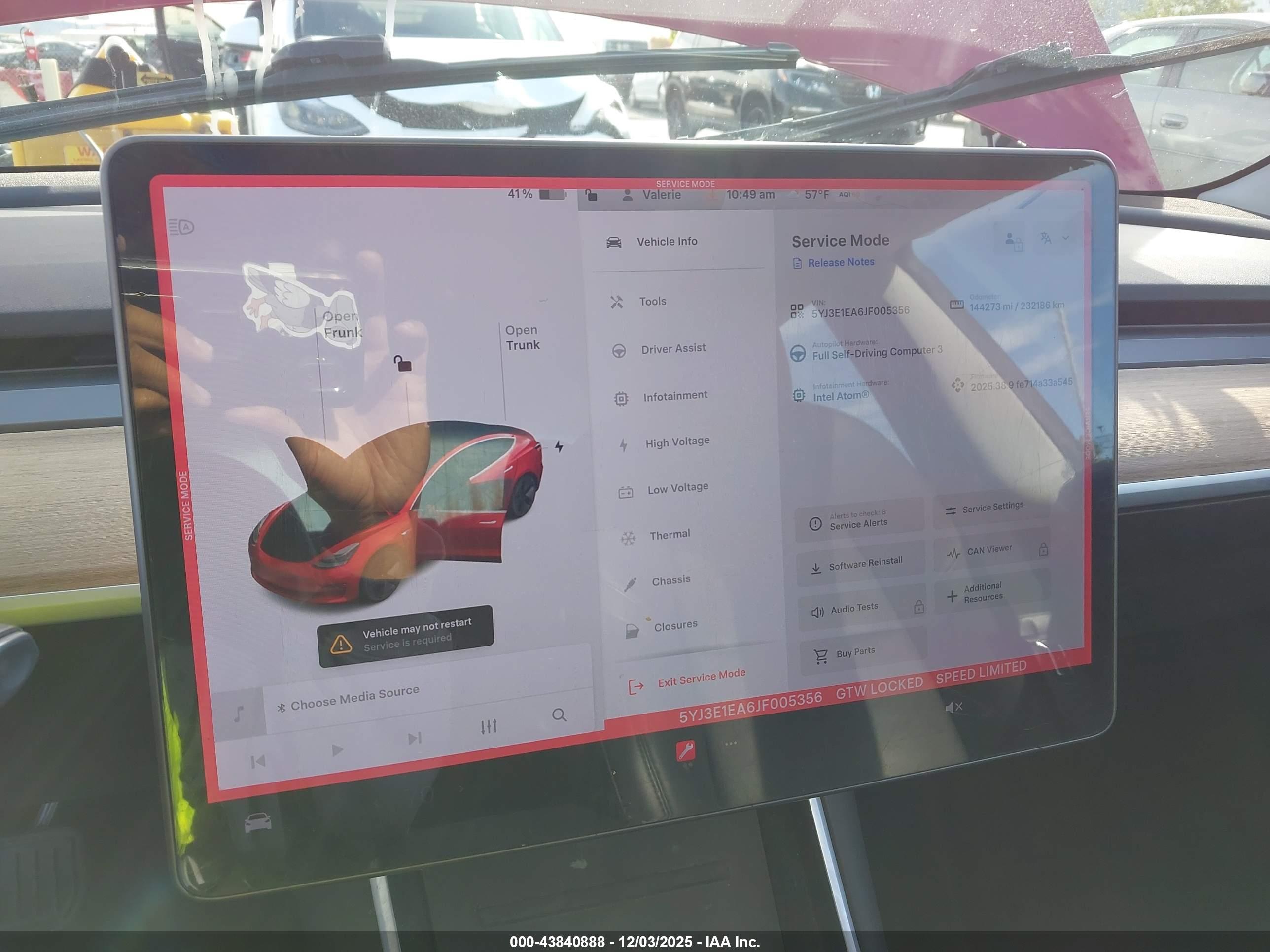 TESLA MODEL image 7