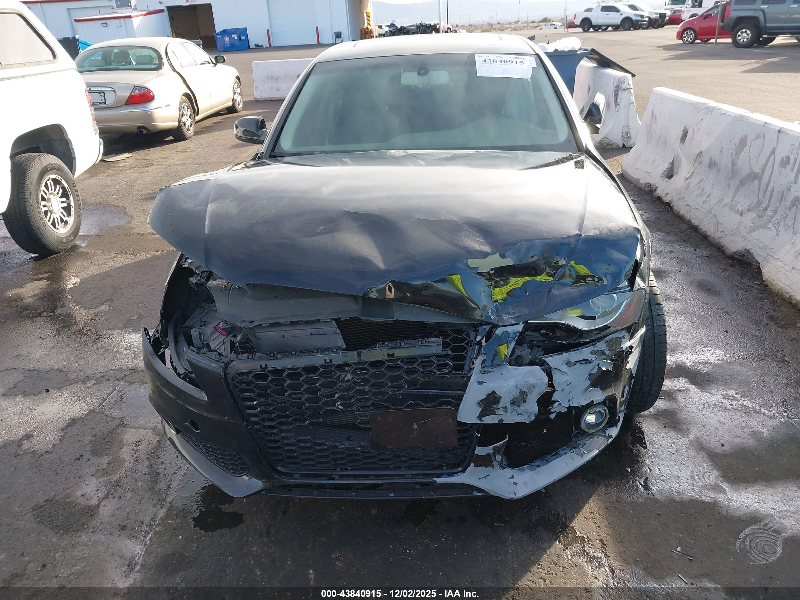 AUDI A4 image 6