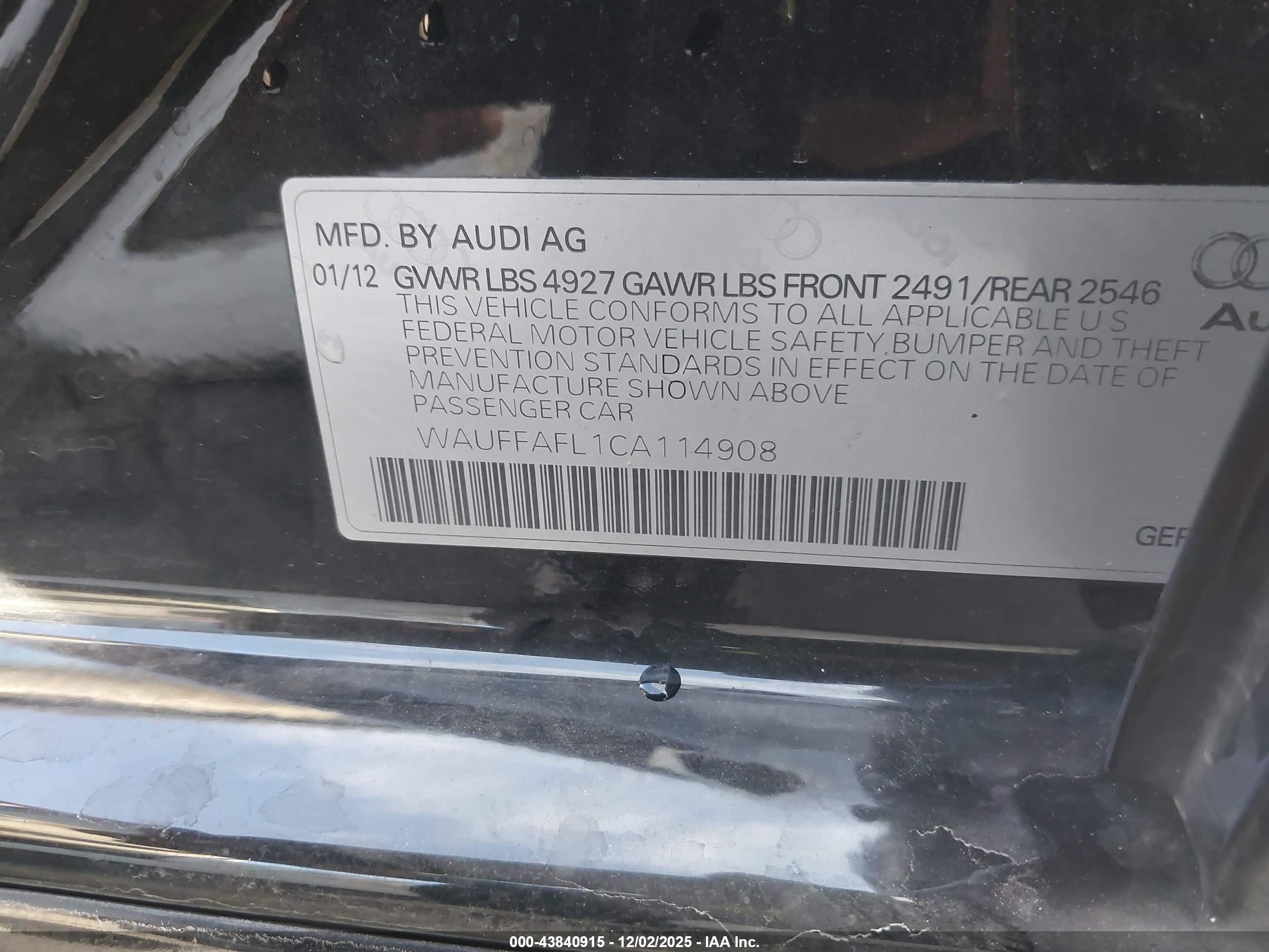 AUDI A4 image 9