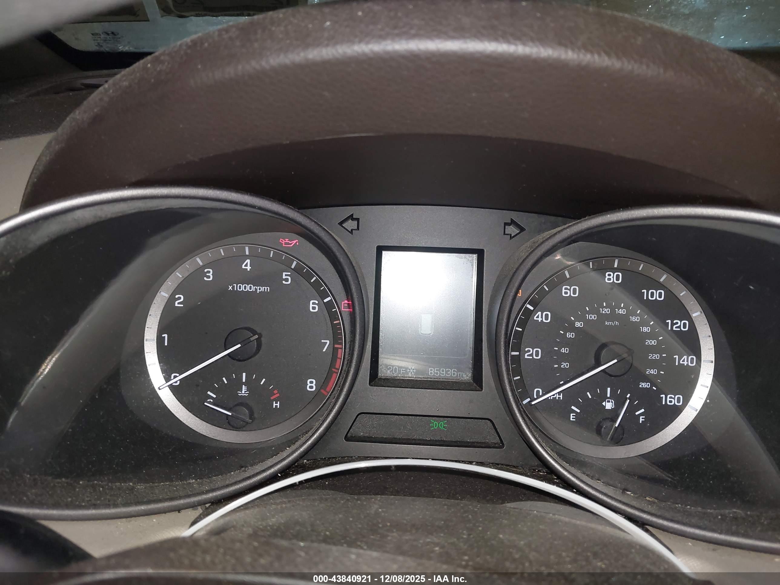 HYUNDAI SANTA image 7