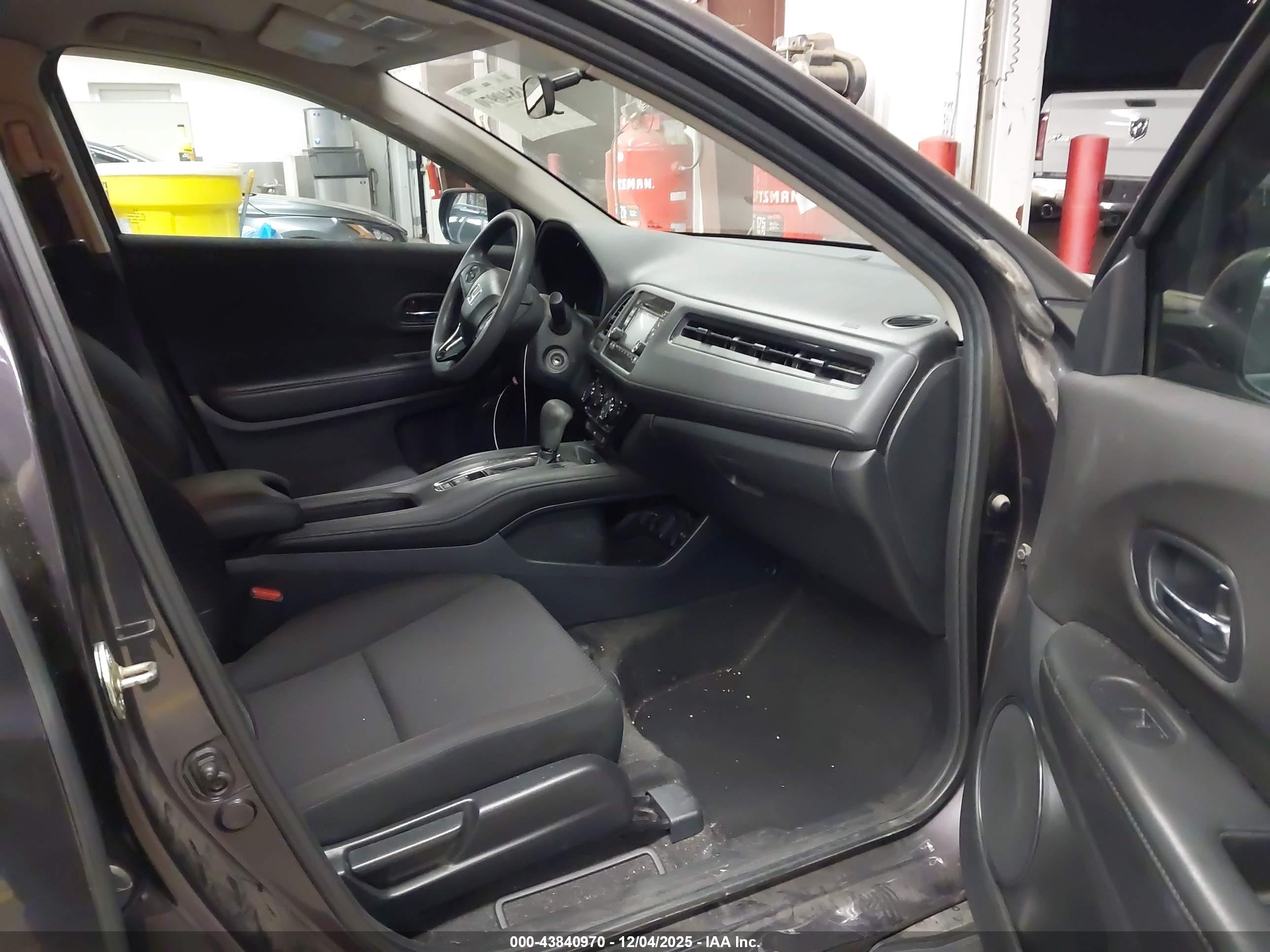 HONDA HR-V image 5