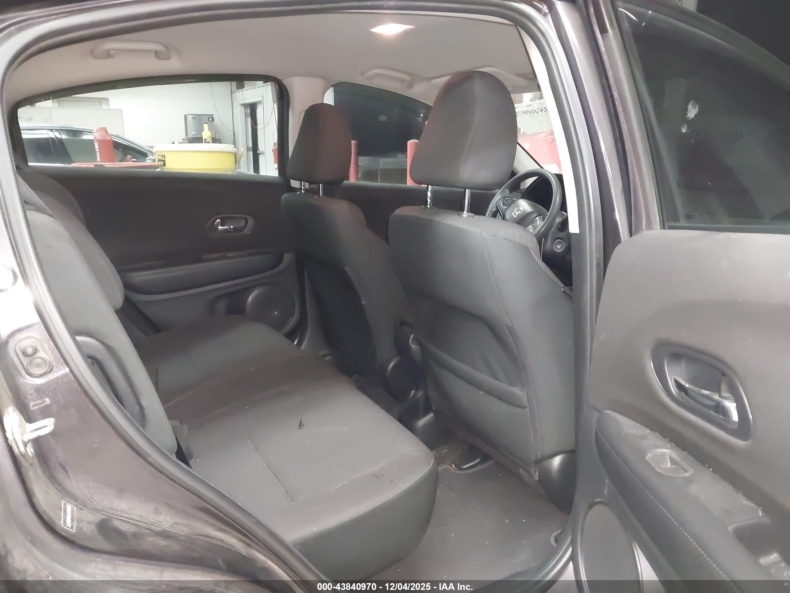 HONDA HR-V image 8