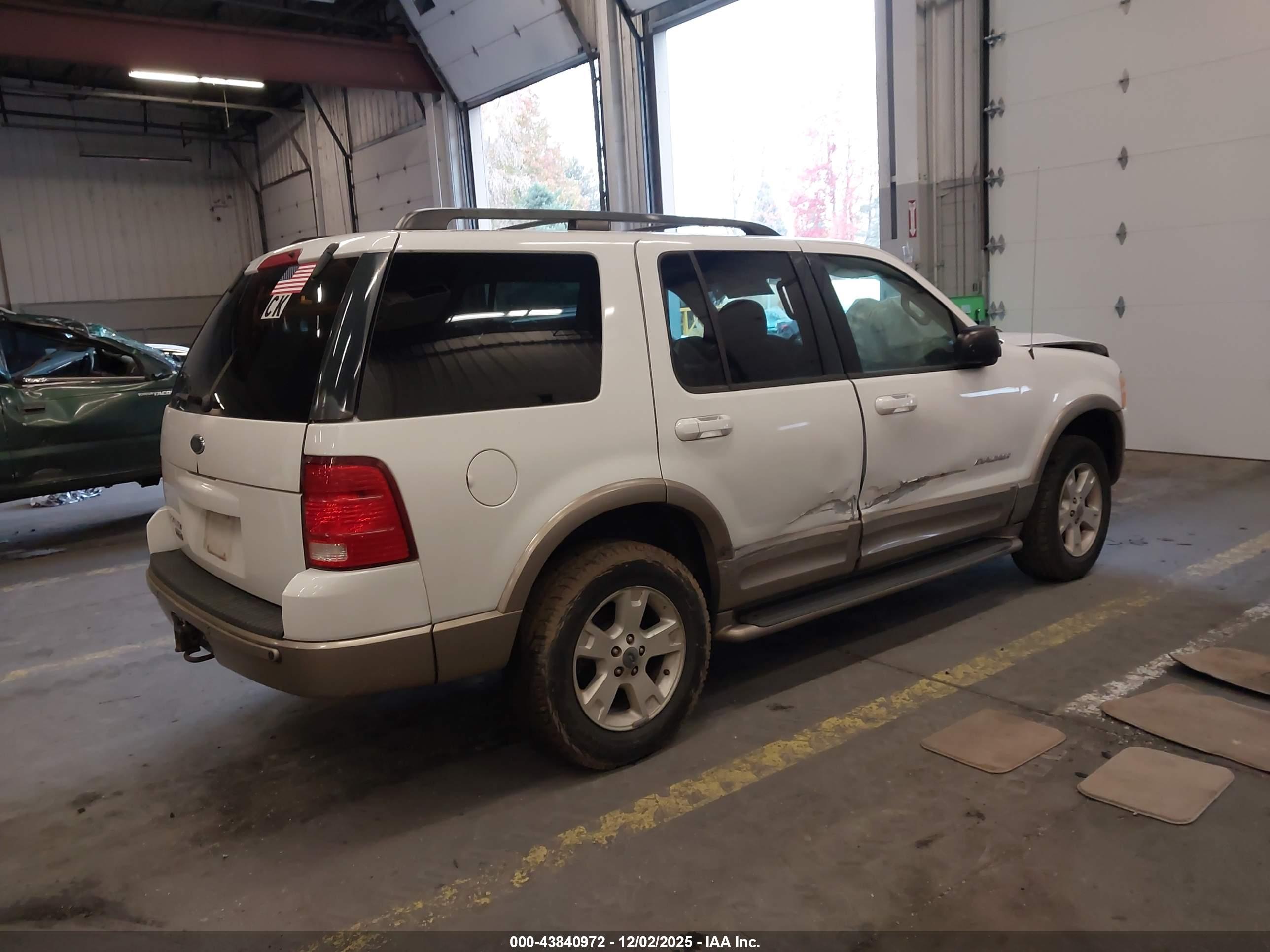 FORD EXPLORER image 4