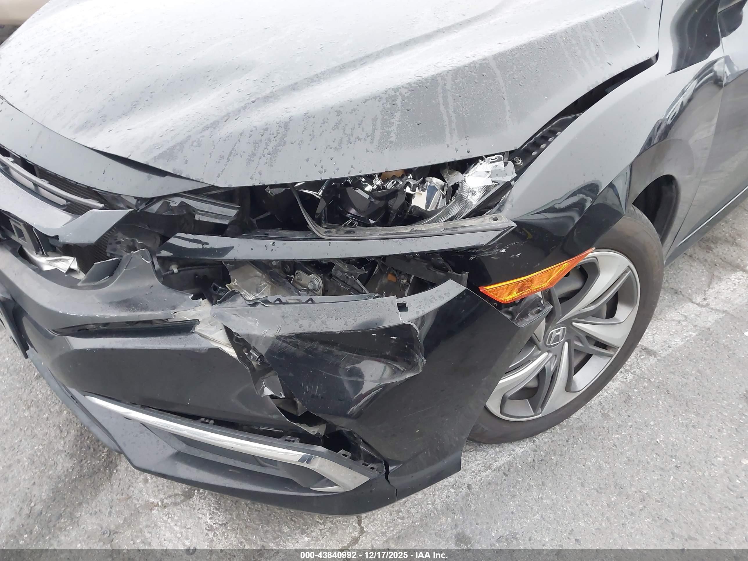 HONDA CIVIC image 6