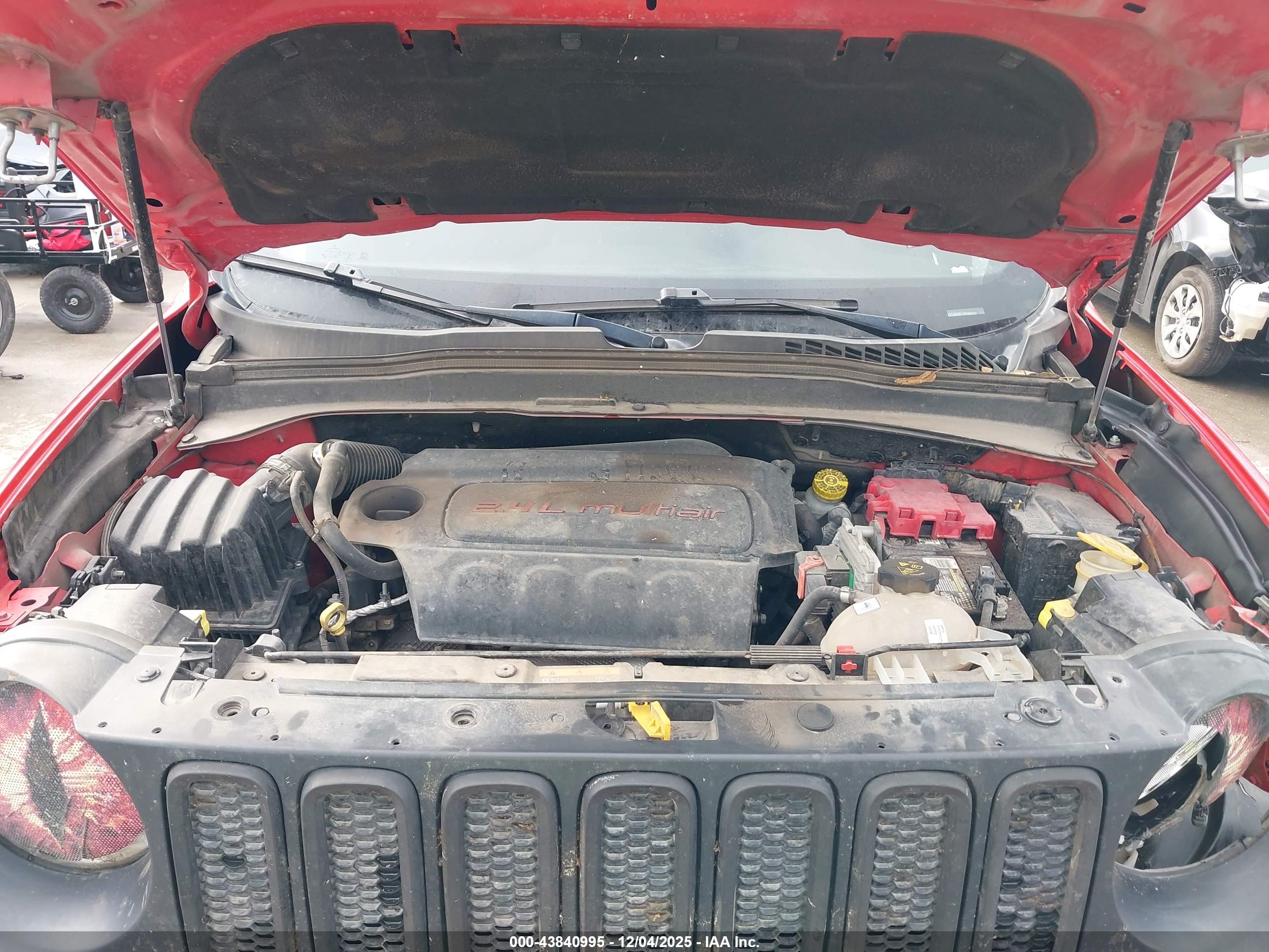 JEEP RENEGADE image 10