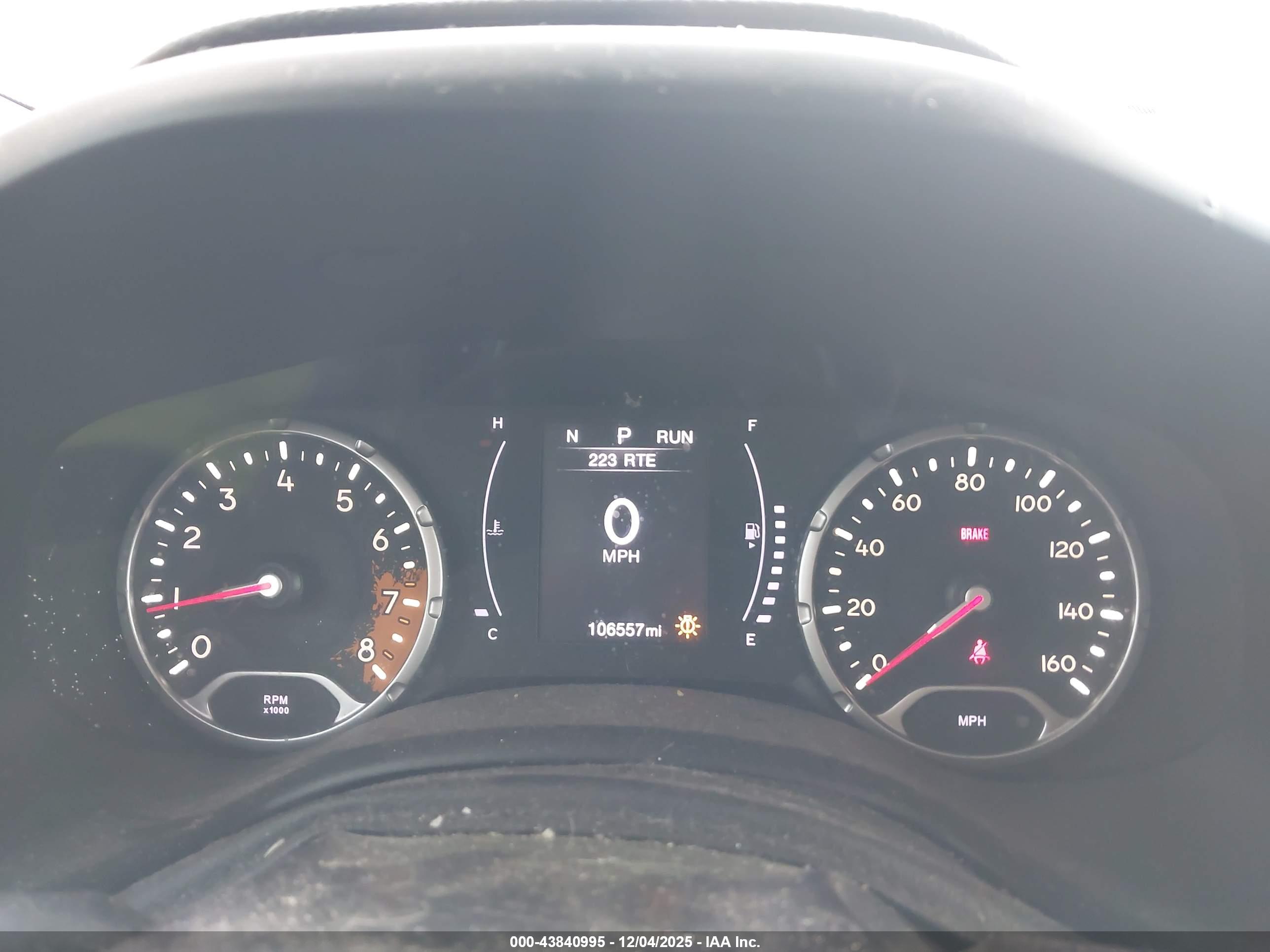 JEEP RENEGADE image 7