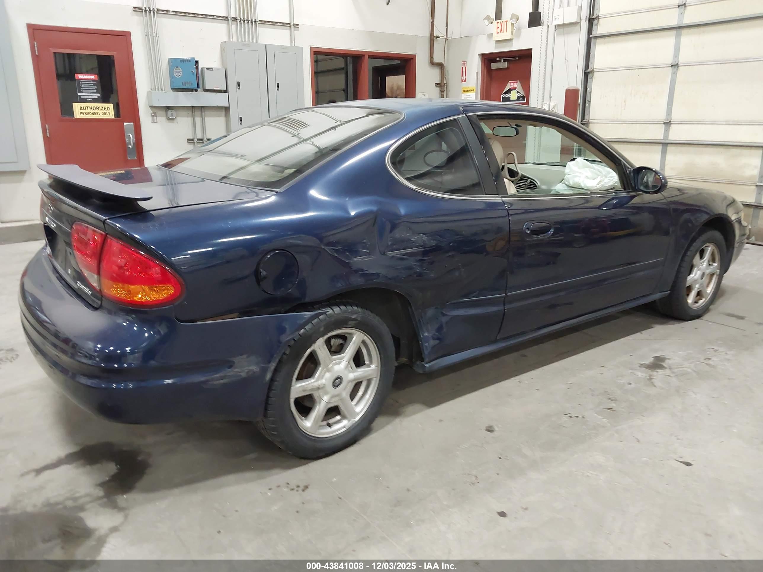 OLDSMOBILE ALERO image 4