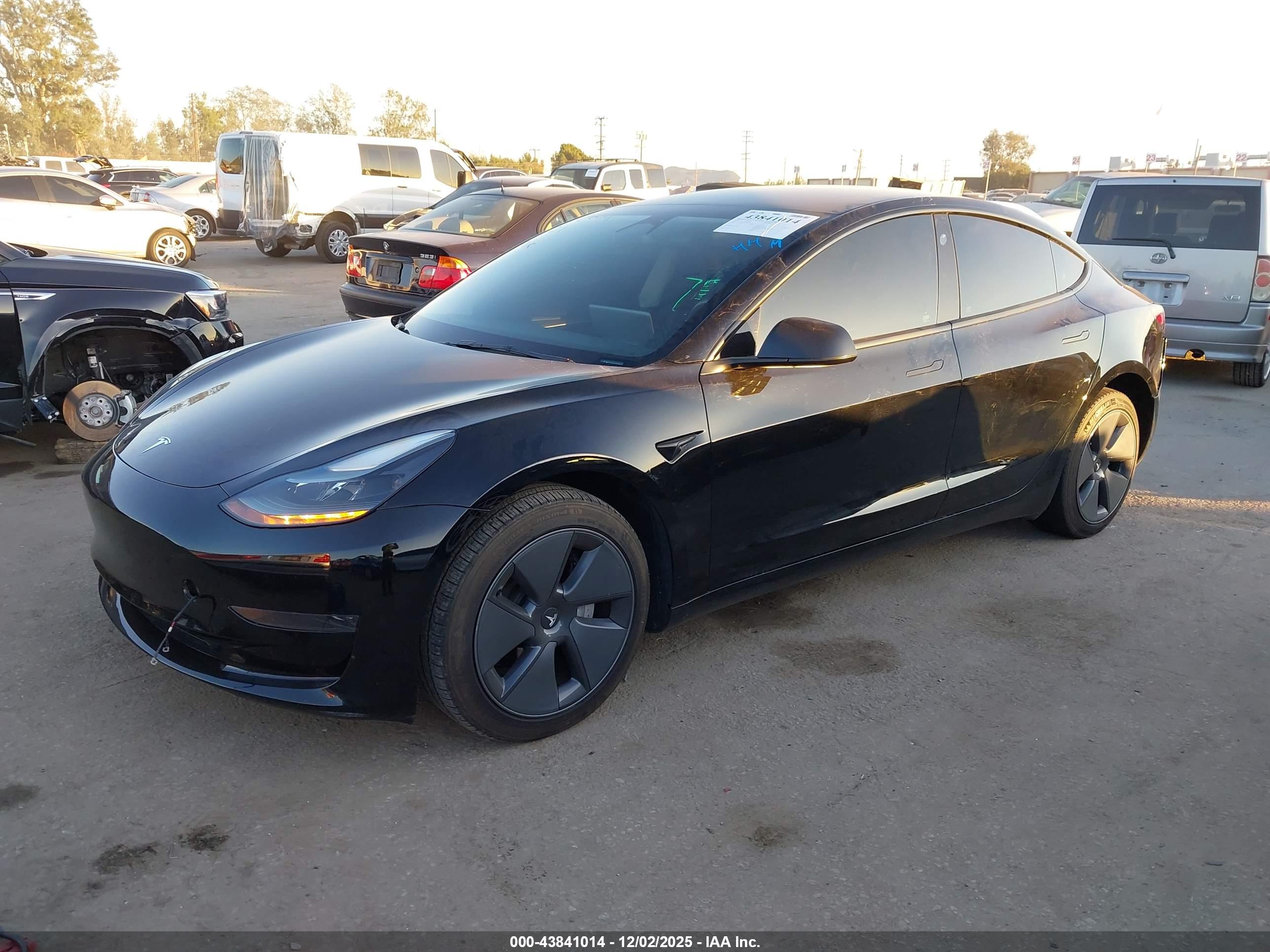 TESLA MODEL image 2
