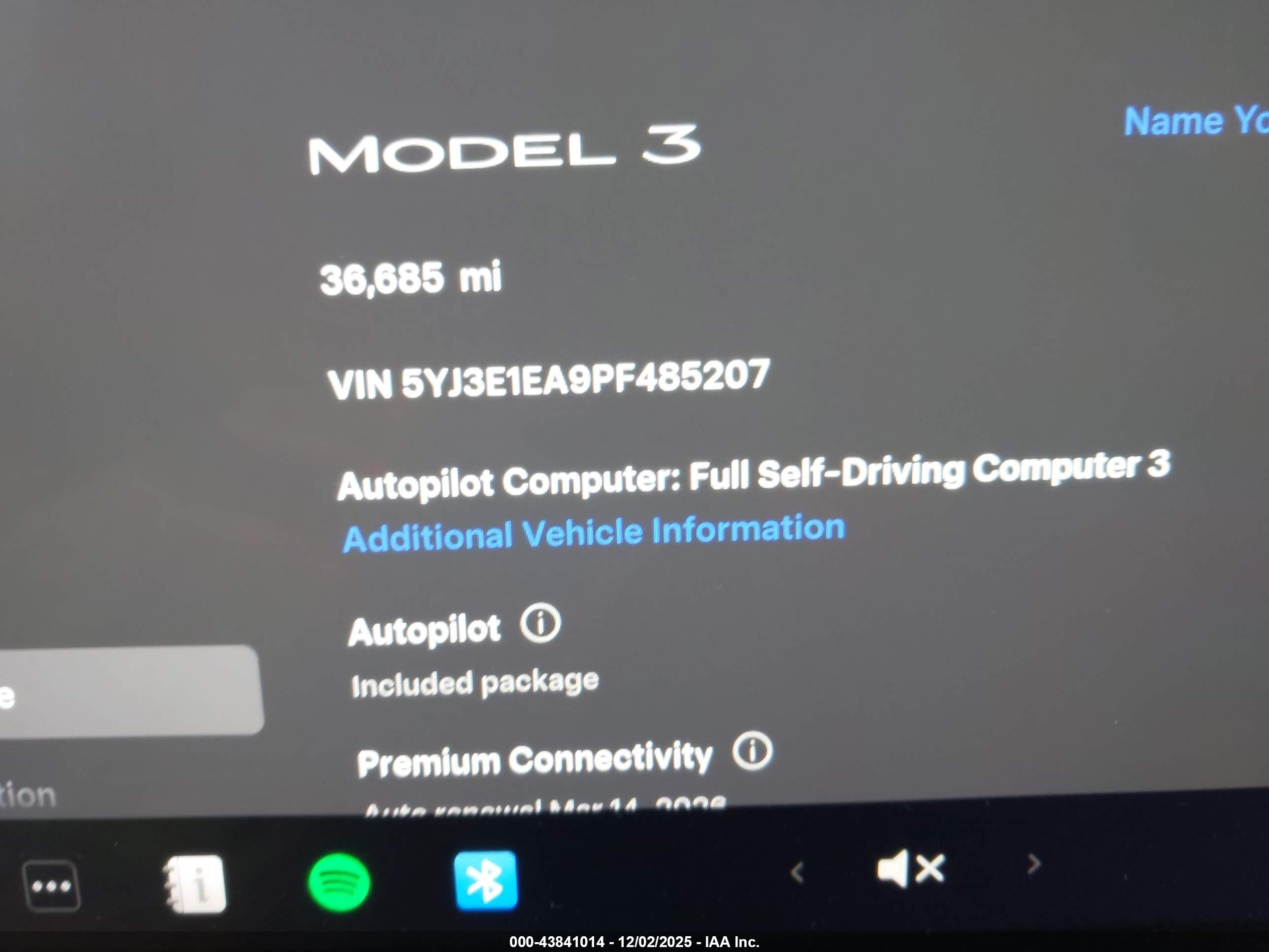 TESLA MODEL image 7