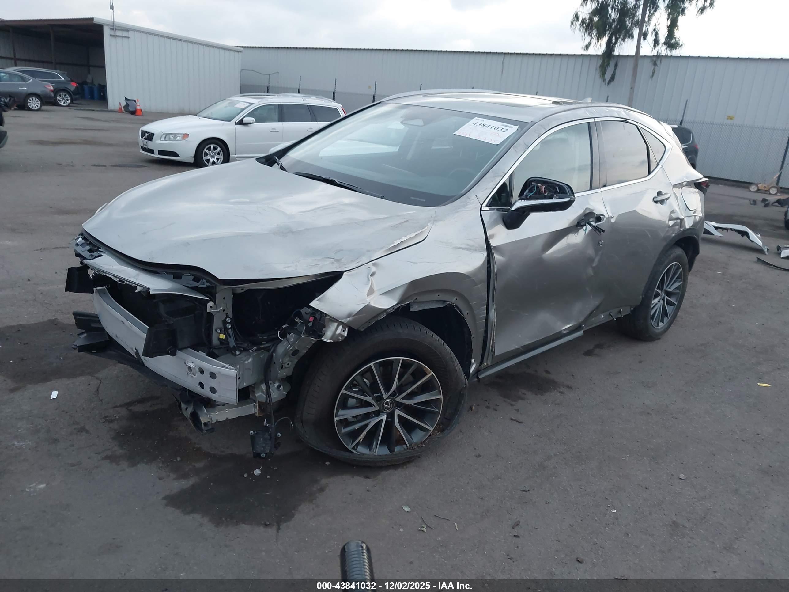 LEXUS NX image 2