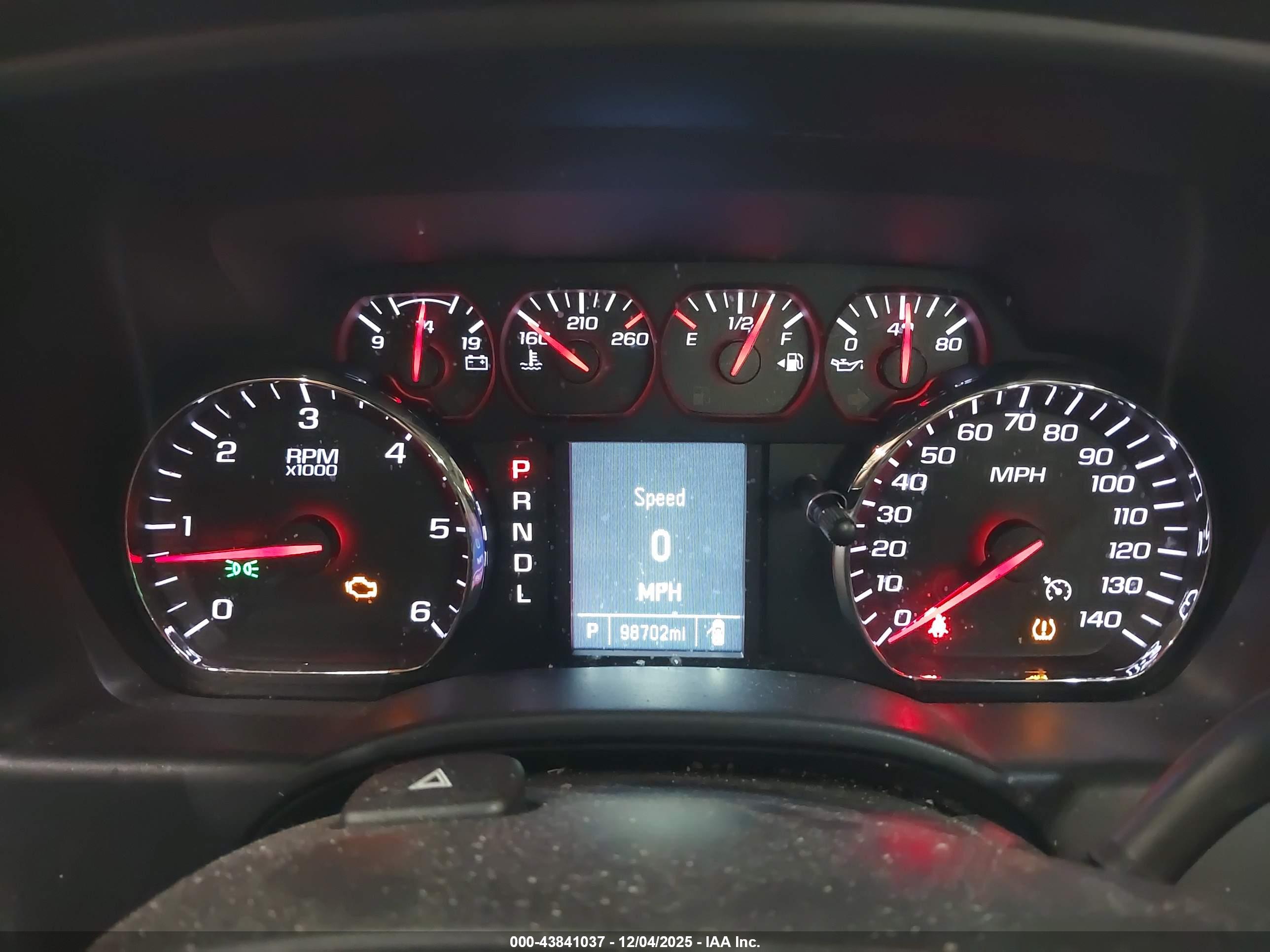 CHEVROLET SILVERADO image 7