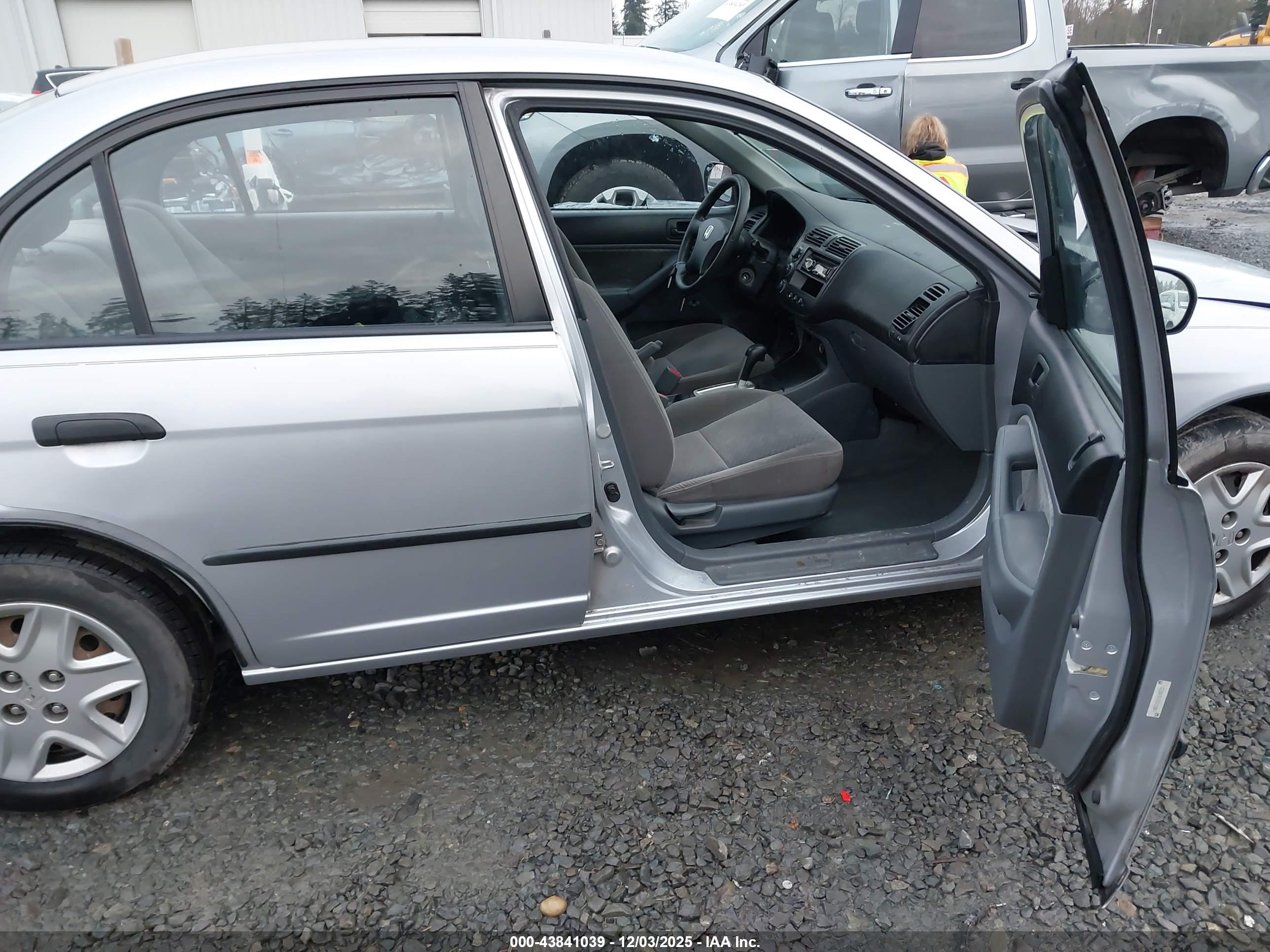 HONDA CIVIC image 5