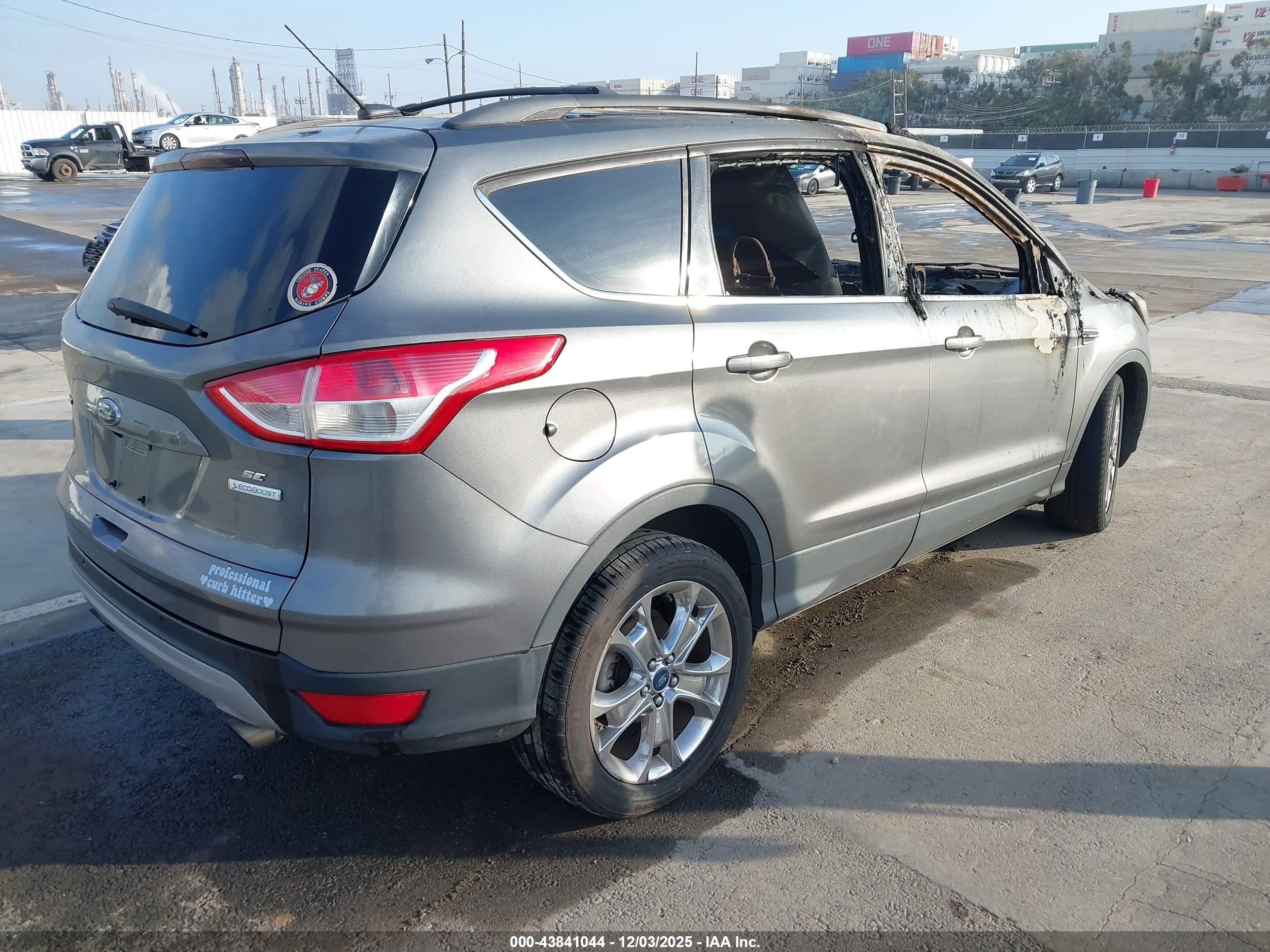 FORD ESCAPE image 4