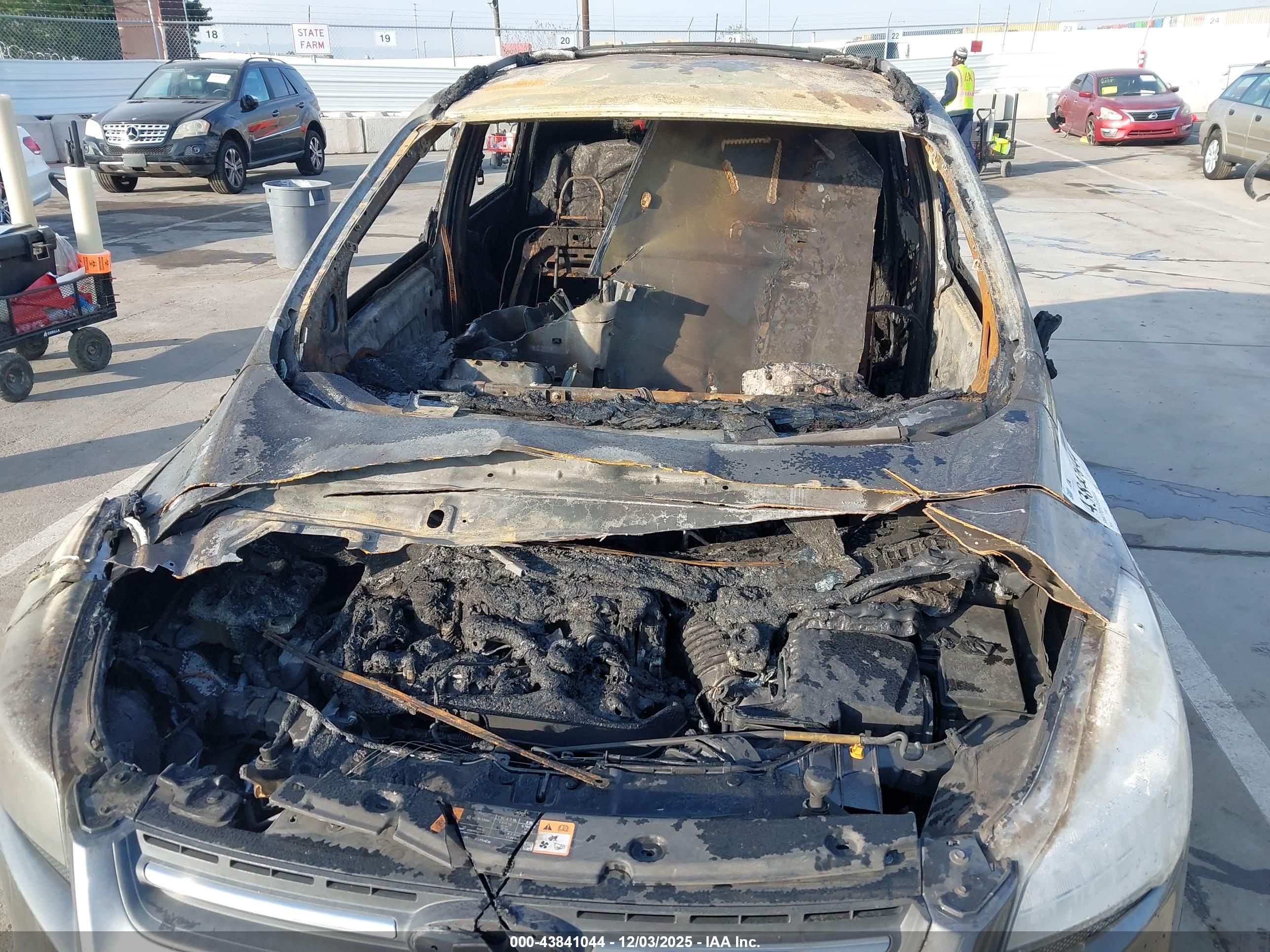 FORD ESCAPE image 6