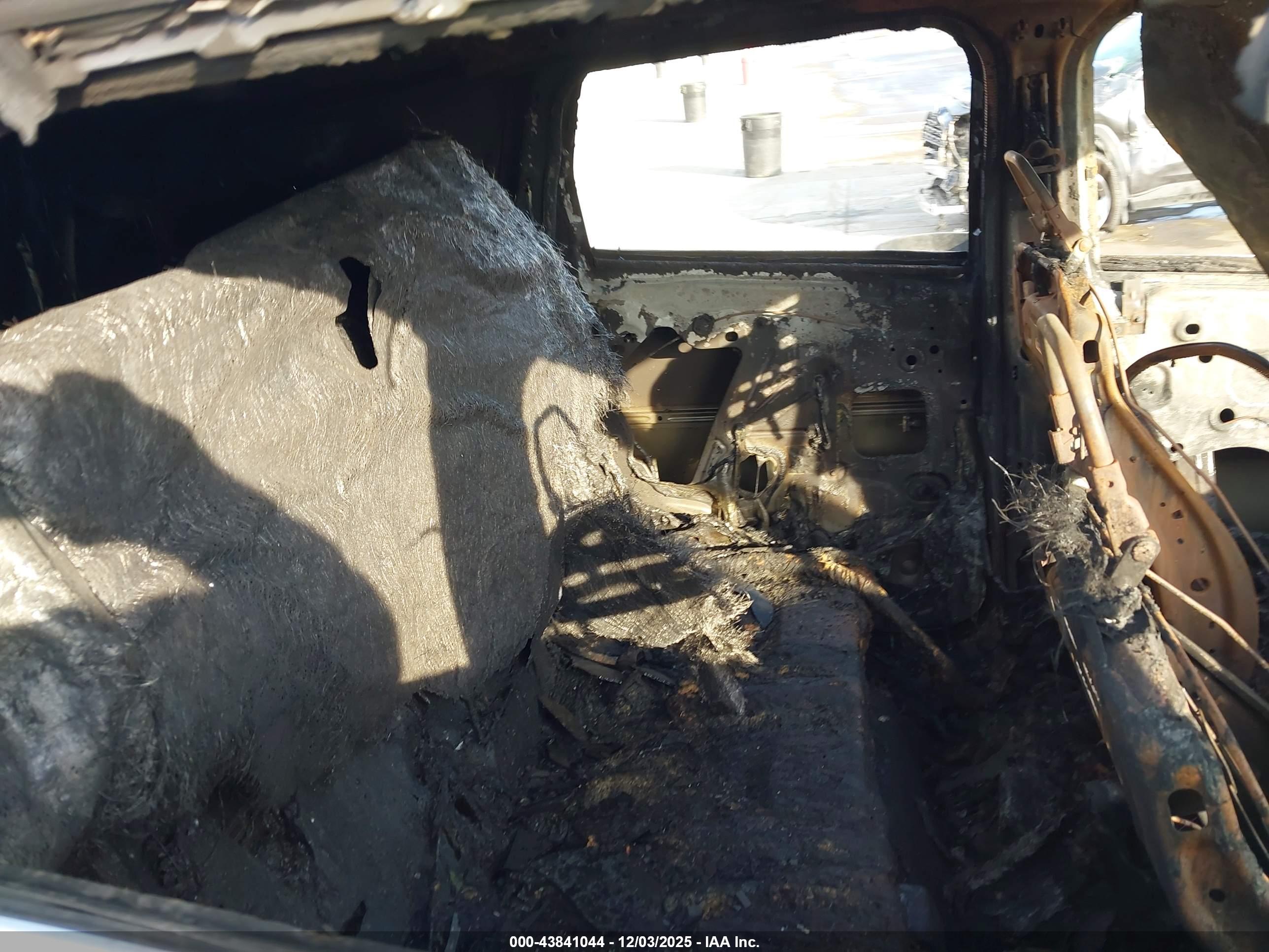 FORD ESCAPE image 8