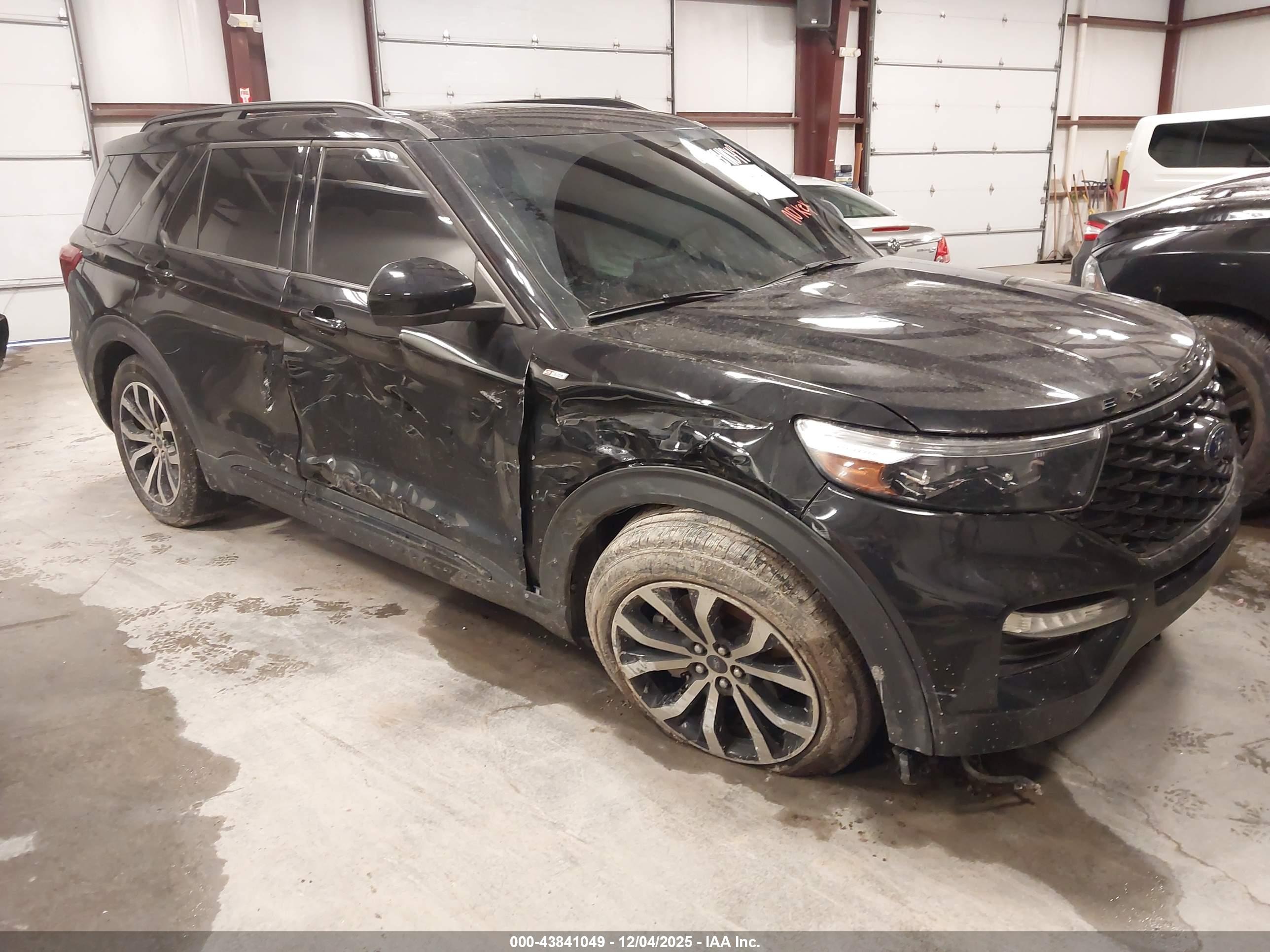 FORD EXPLORER image 6