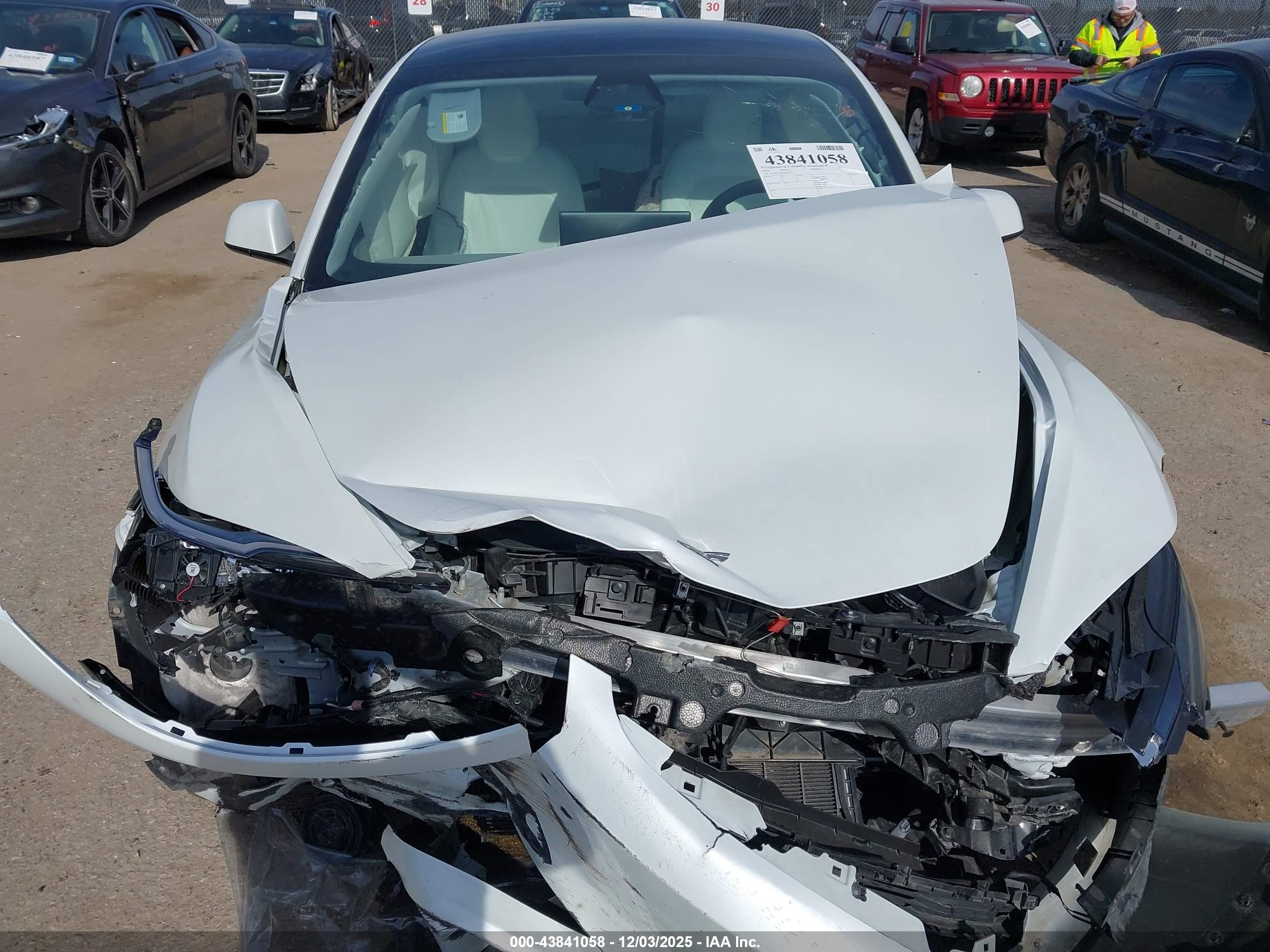 TESLA MODEL image 6