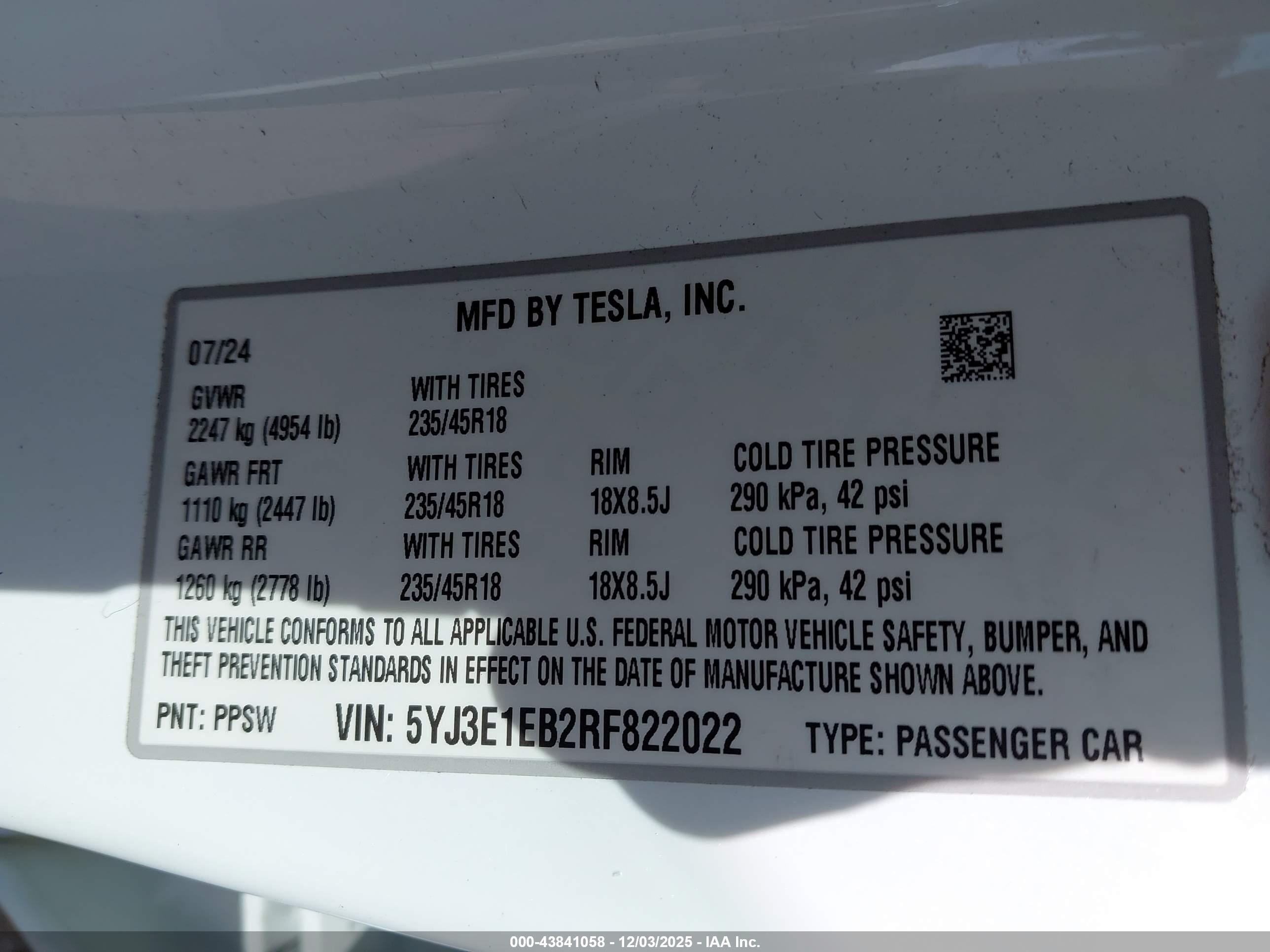 TESLA MODEL image 9