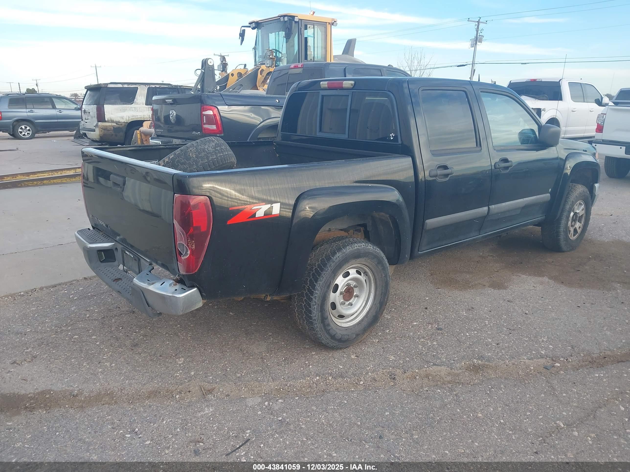CHEVROLET COLORADO image 4