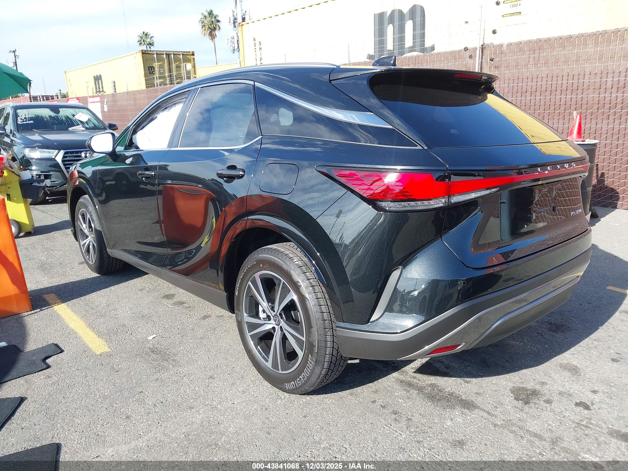LEXUS RX image 3