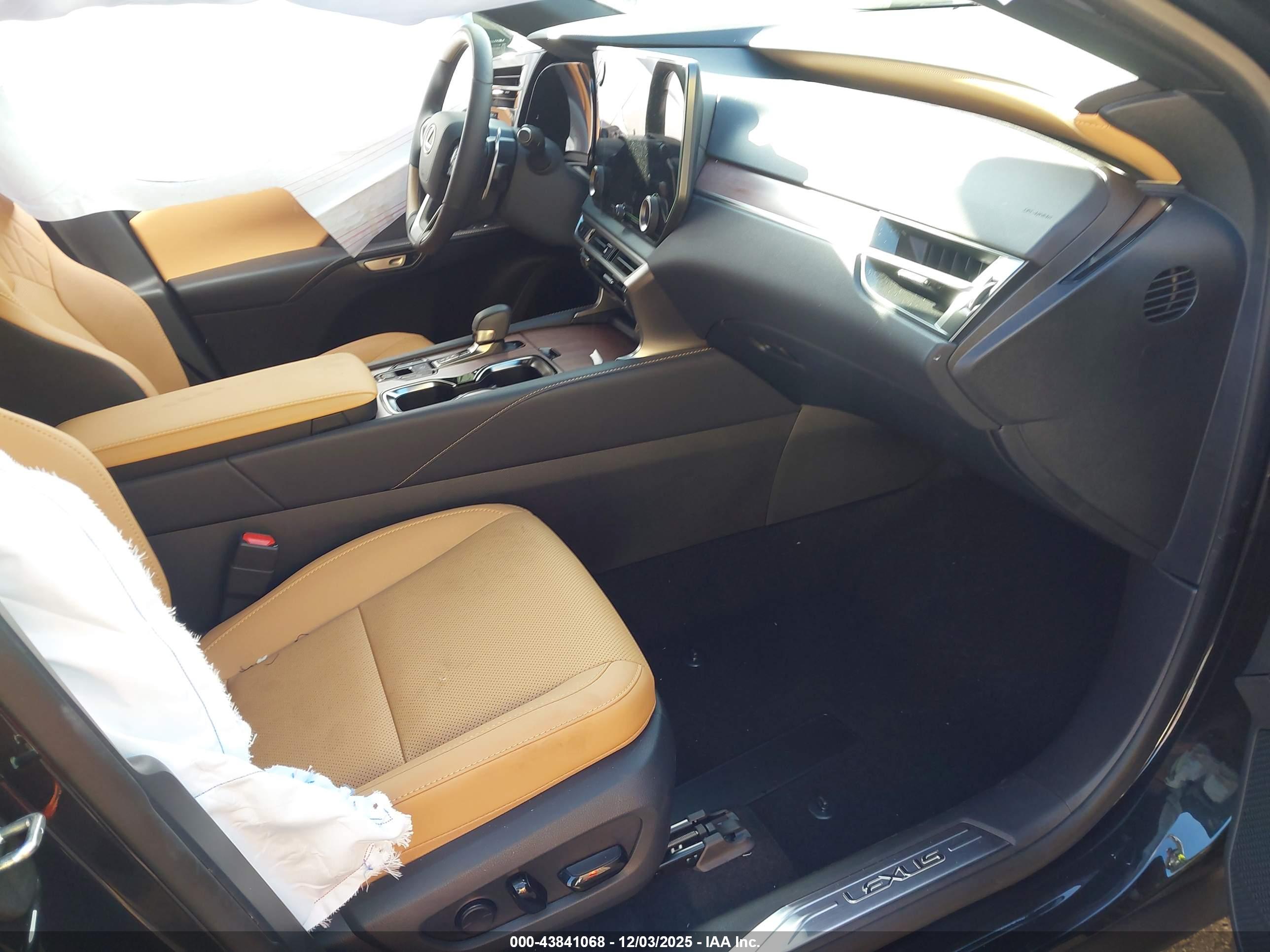 LEXUS RX image 5